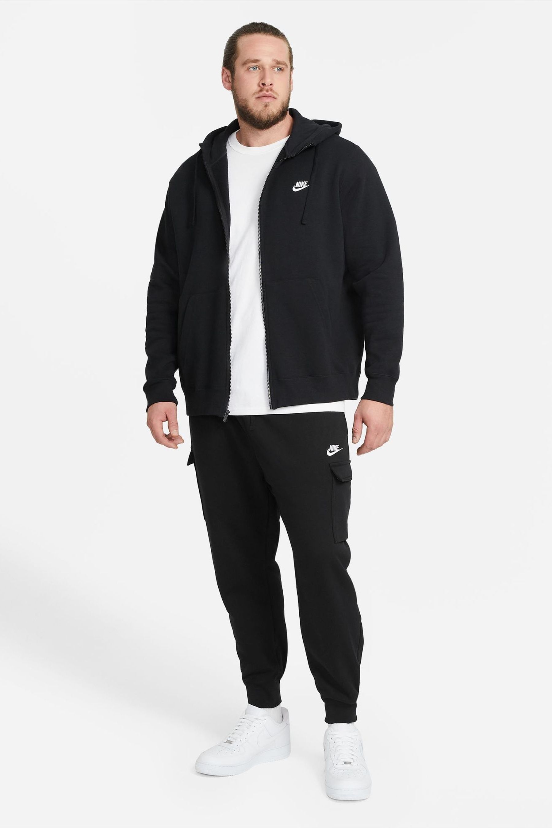 Nike cargo 2025 joggers black