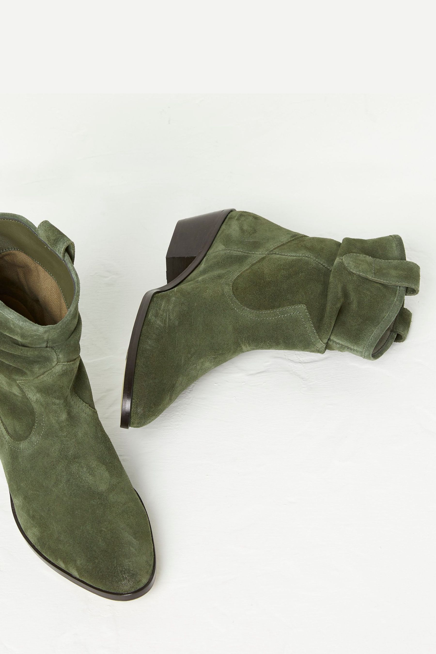 Green slouch boots 2025