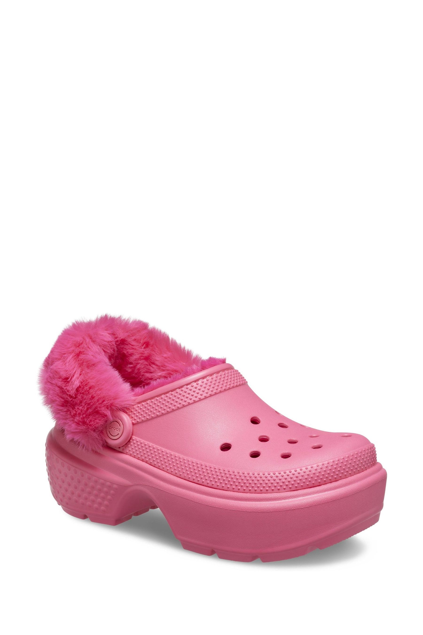 Pink crocs size 4 outlet