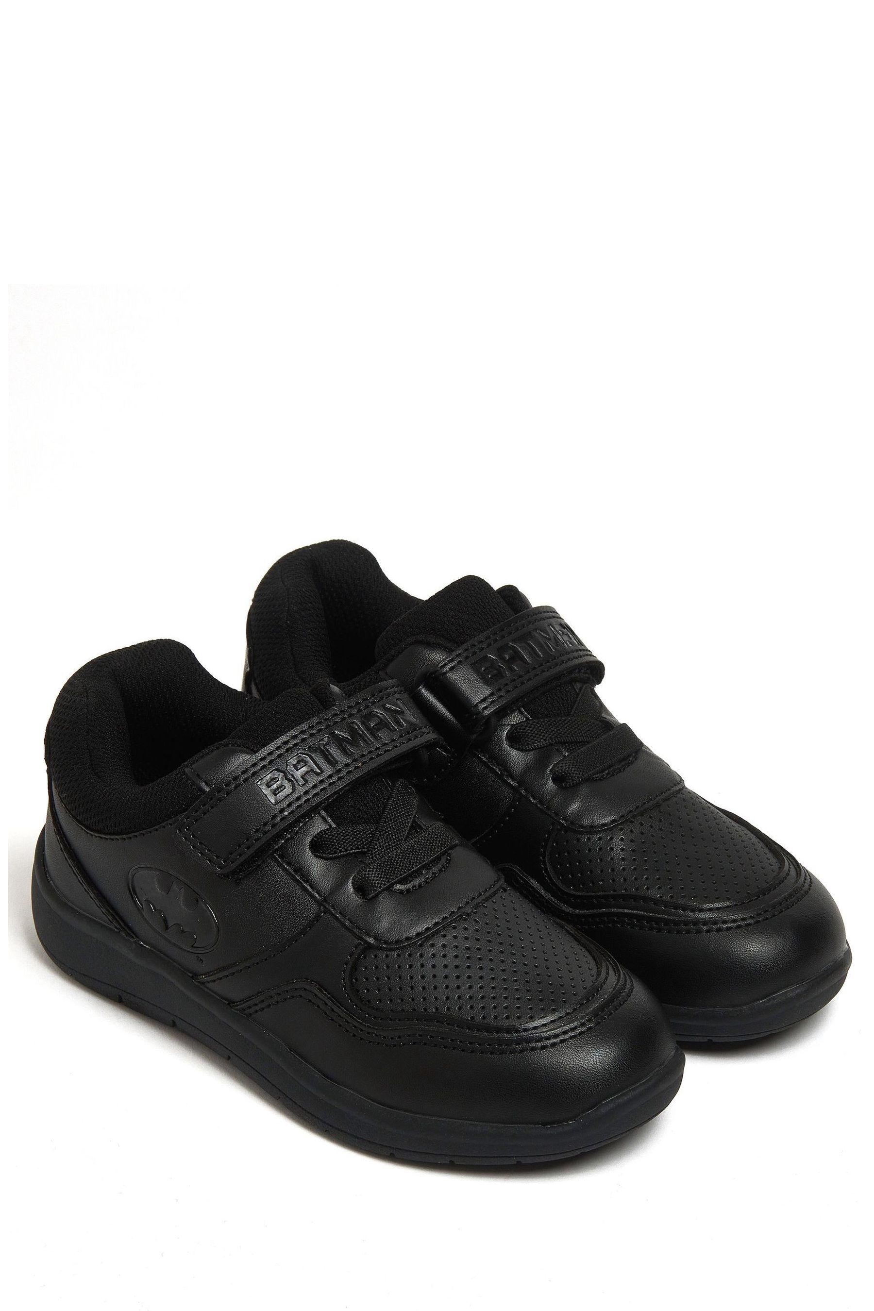 Next batman trainers store