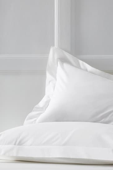 Set of 2 White Cotton Rich Pillowcases