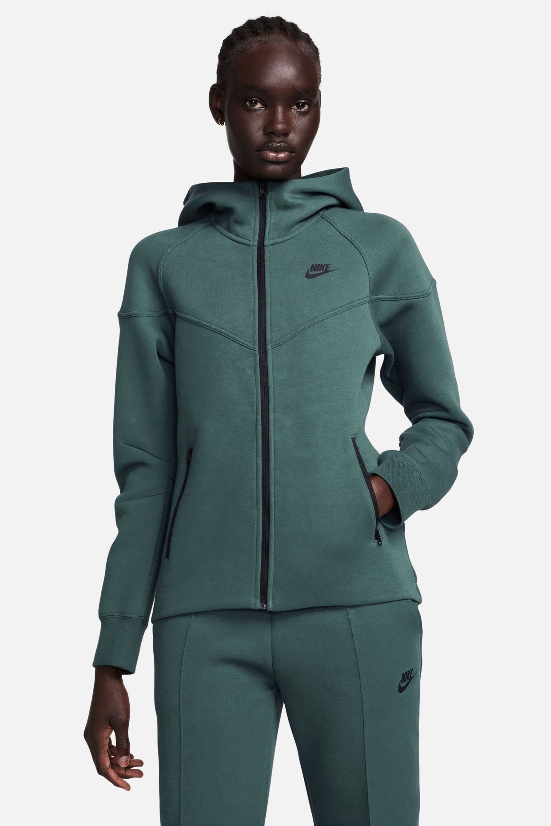 Green nike womens hoodie hotsell