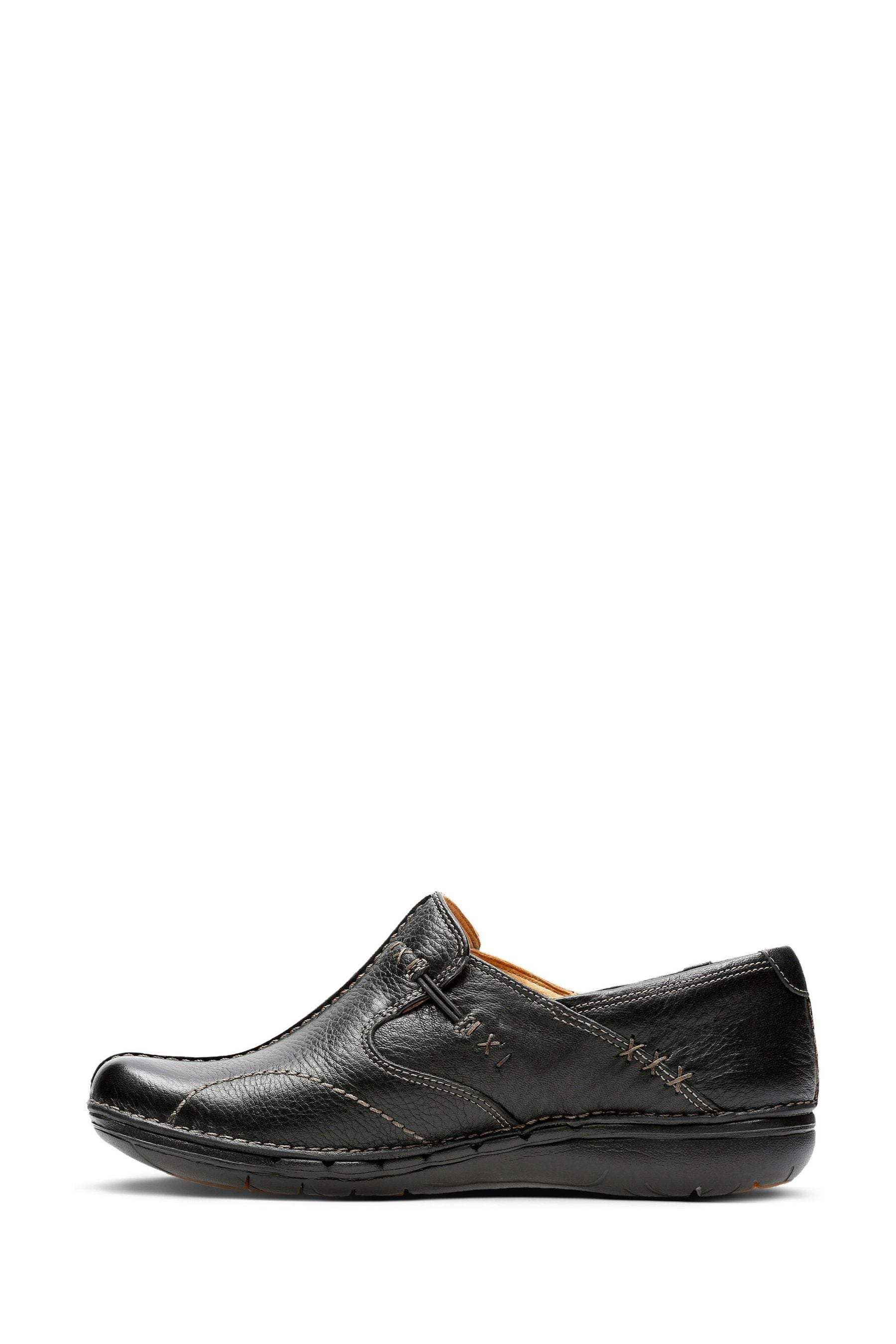 Clarks un loop wide sales fit