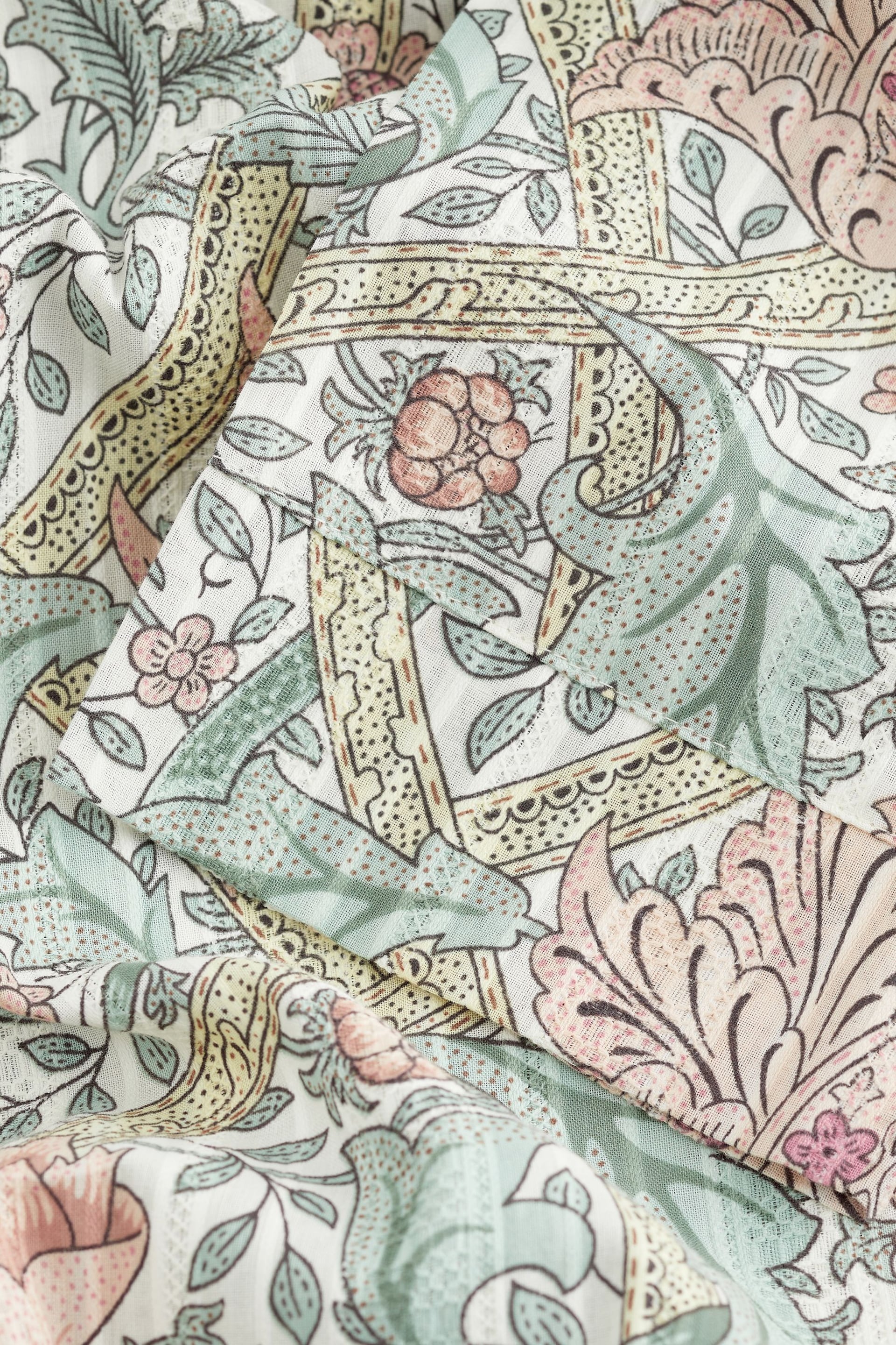 Green Morris & Co. Floral Robe - Image 10 of 10