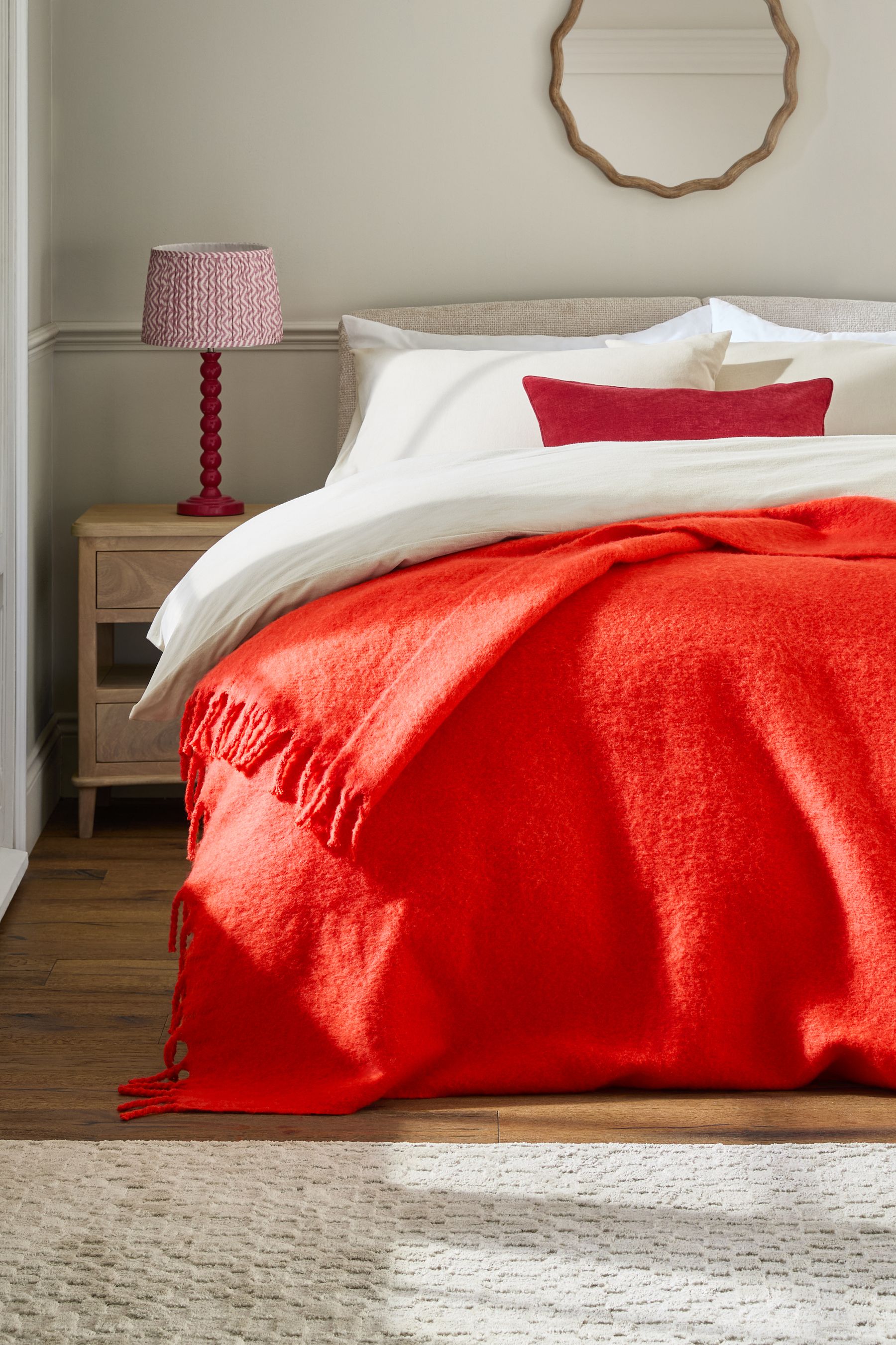 Red Beckett Cosy Fringe Throw