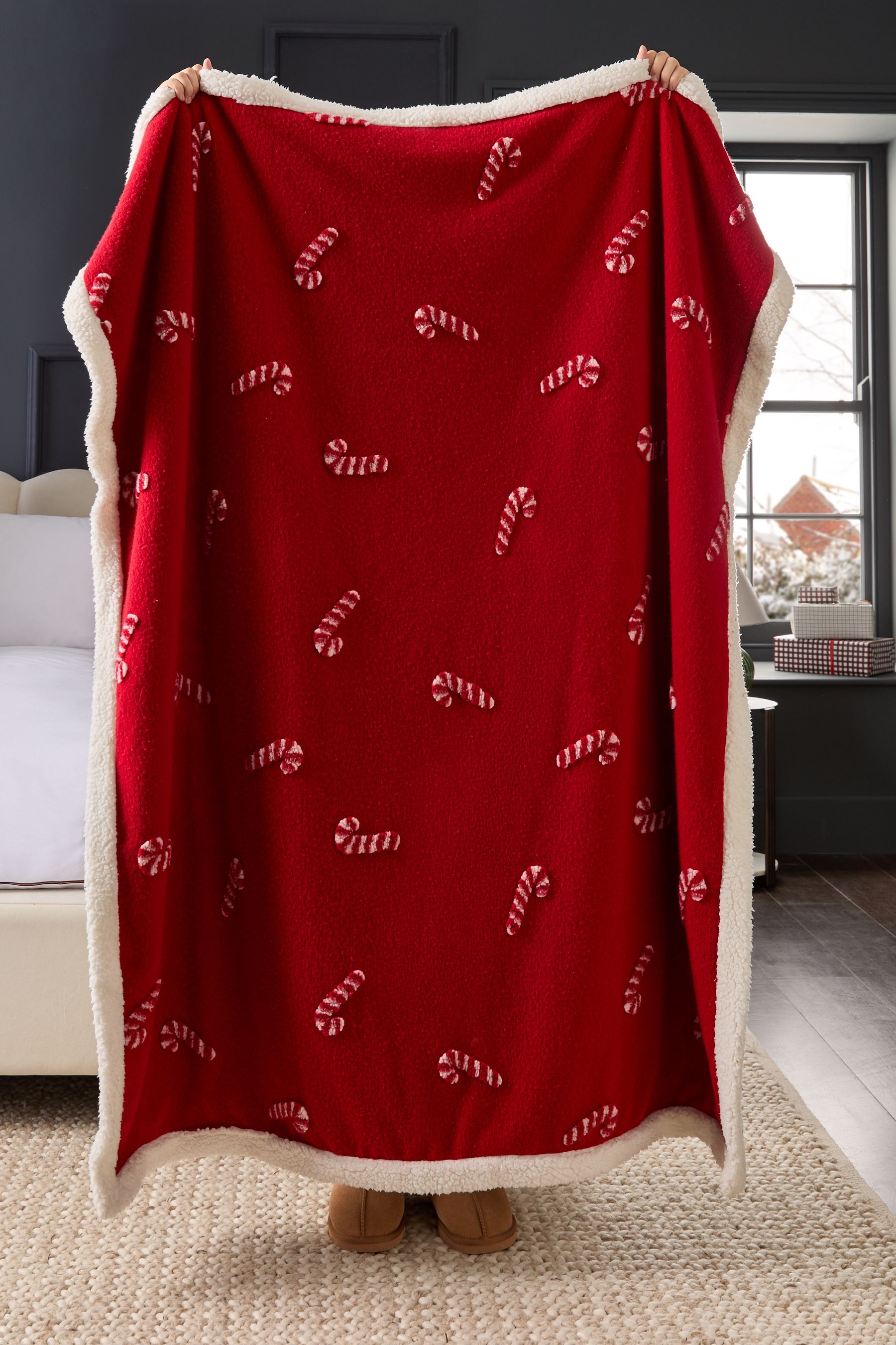 Candy cane throw top