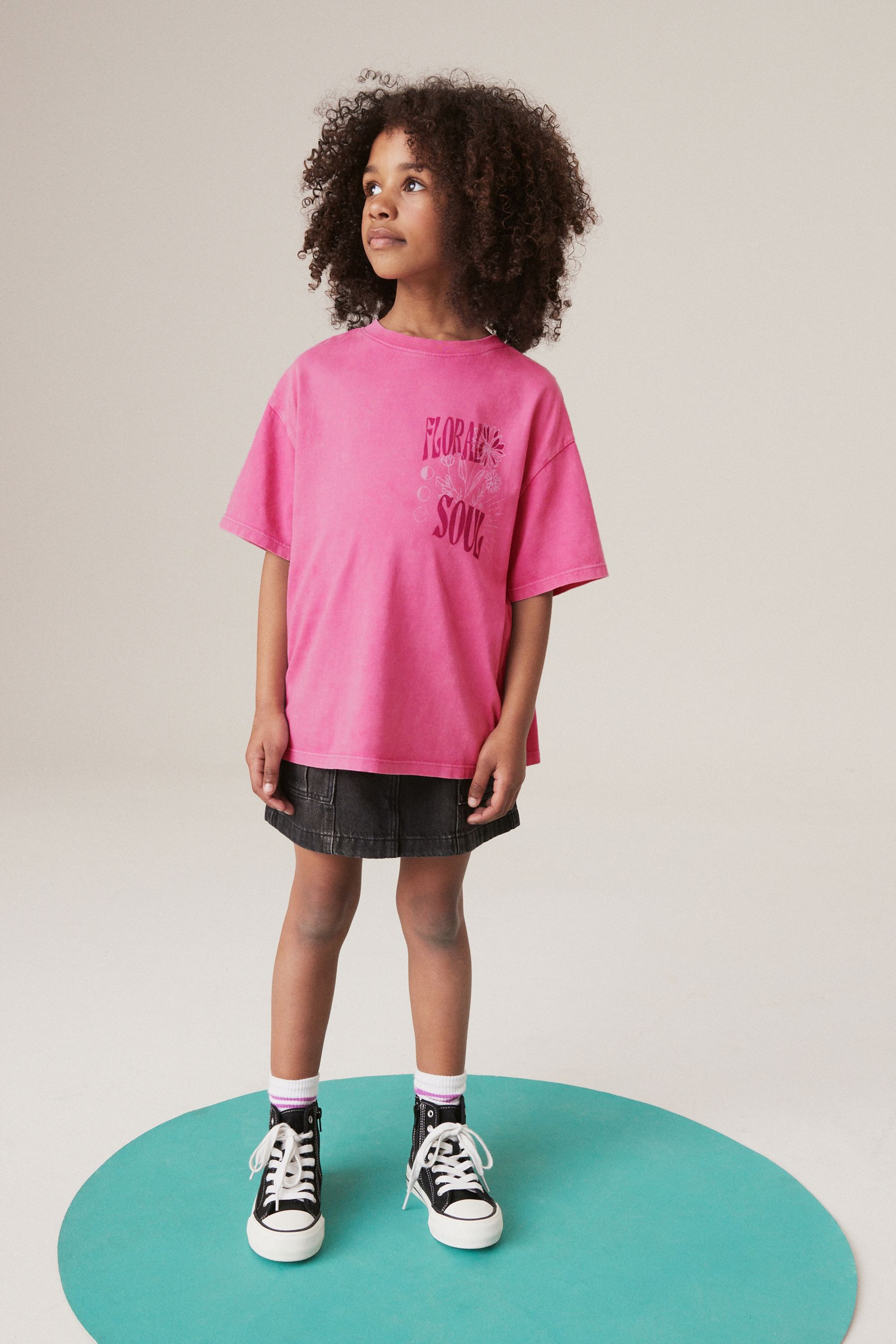 Pink graphic tee outlet