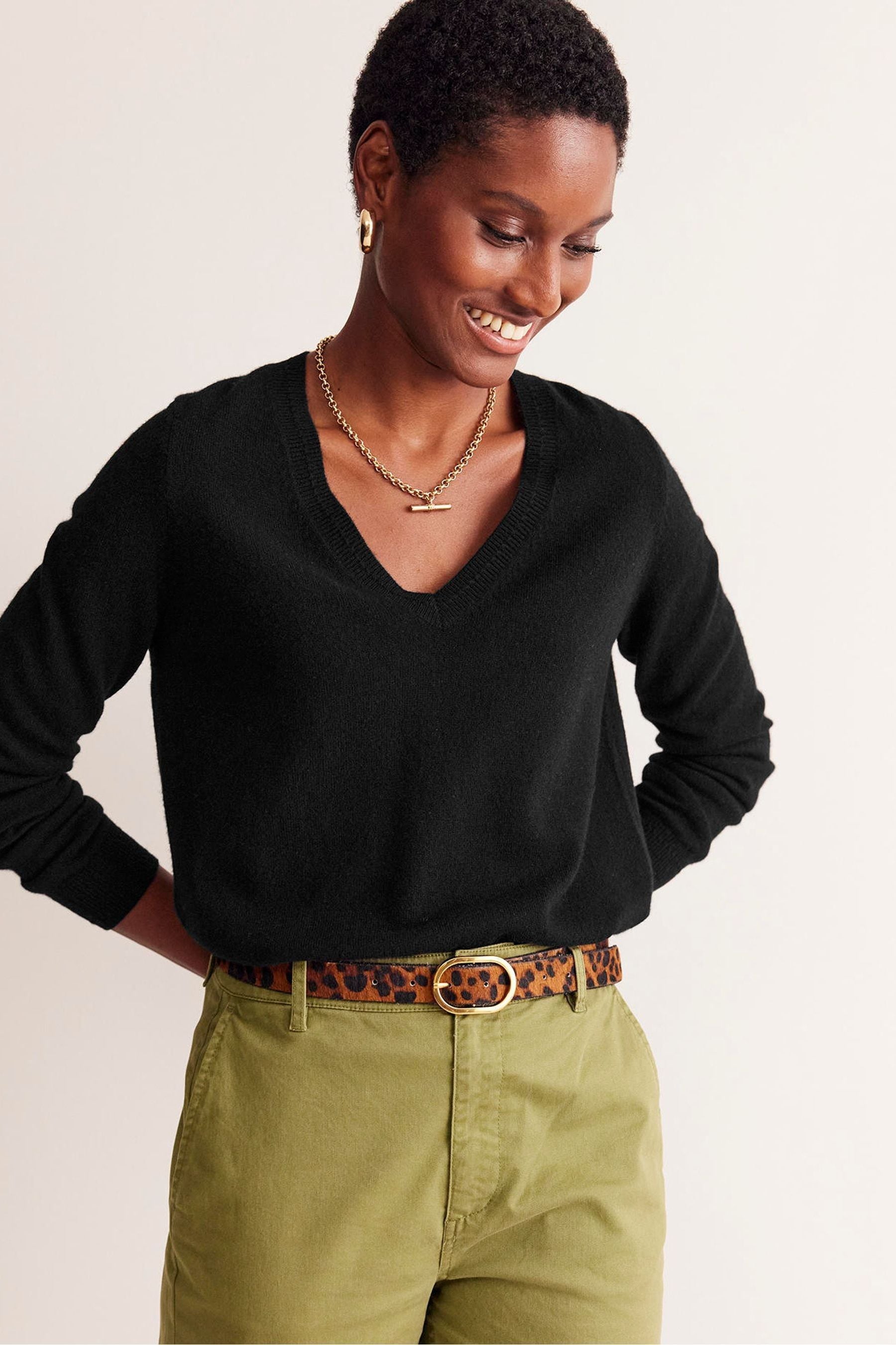 Buy Boden Black Eva Cashmere V Neck Jumper from Next Canada