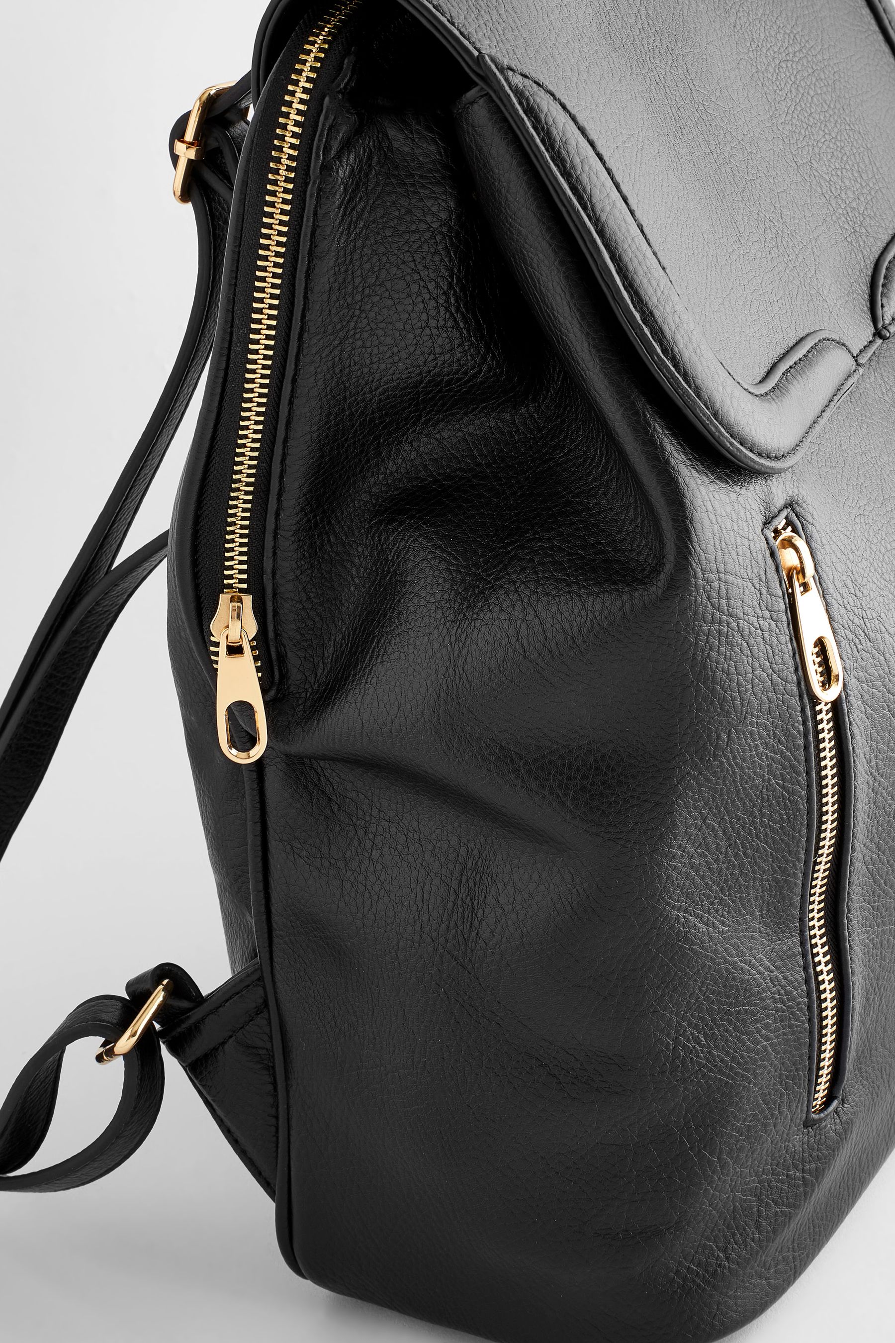 Ladies black sales laptop backpack