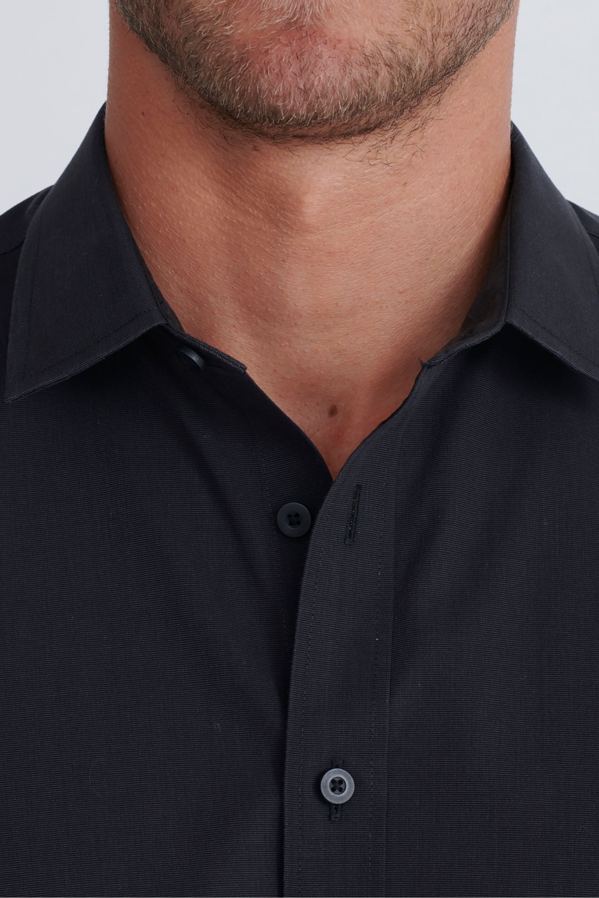 UNTUCKit Black Wrinkle-Free Relaxed Fit Black Stone Shirt - Image 4 of 6