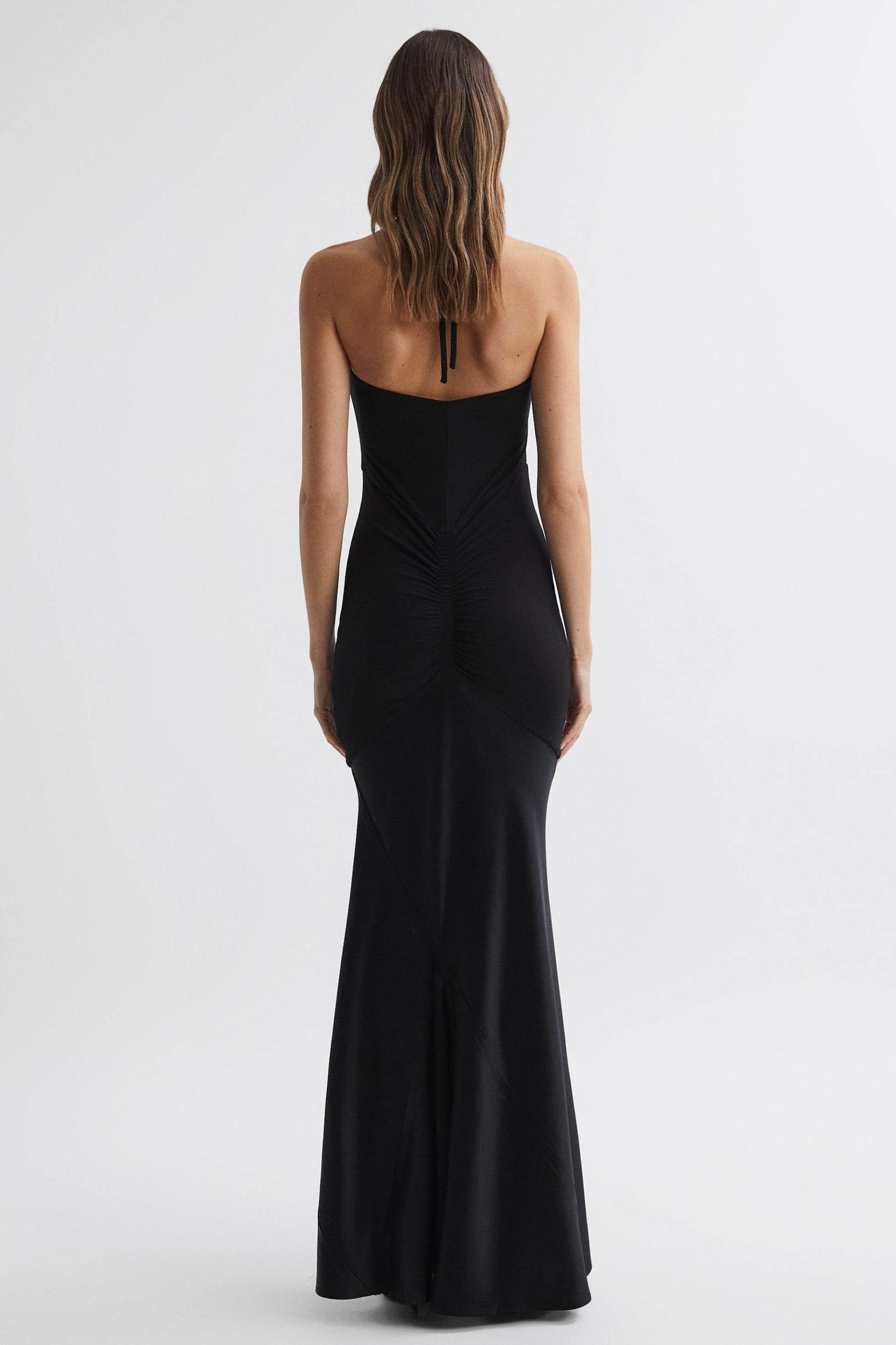 Reiss Black Thalia Fitted Plunge Neck Satin Maxi Dress - Image 4 of 4