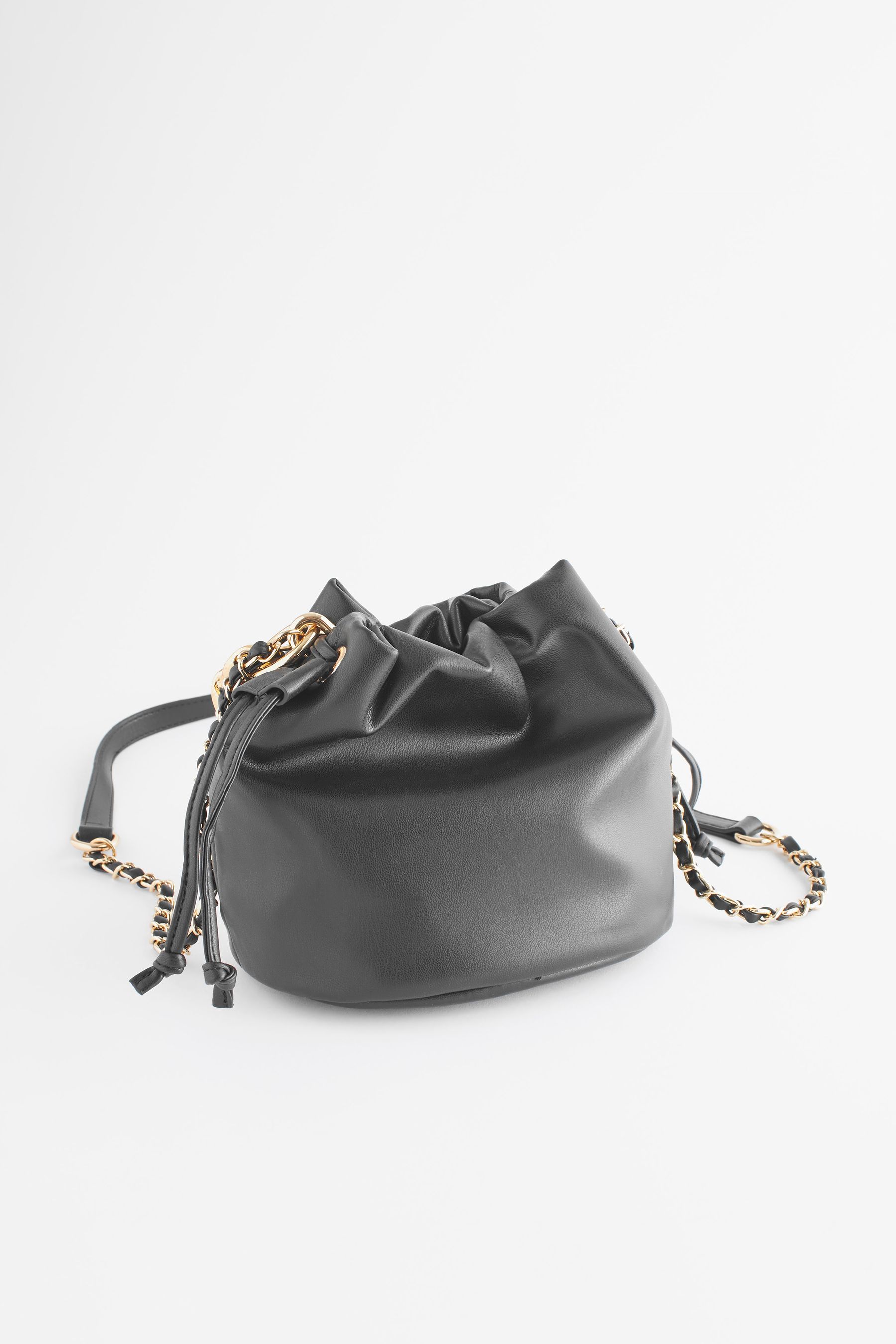 Chain bucket bag shops