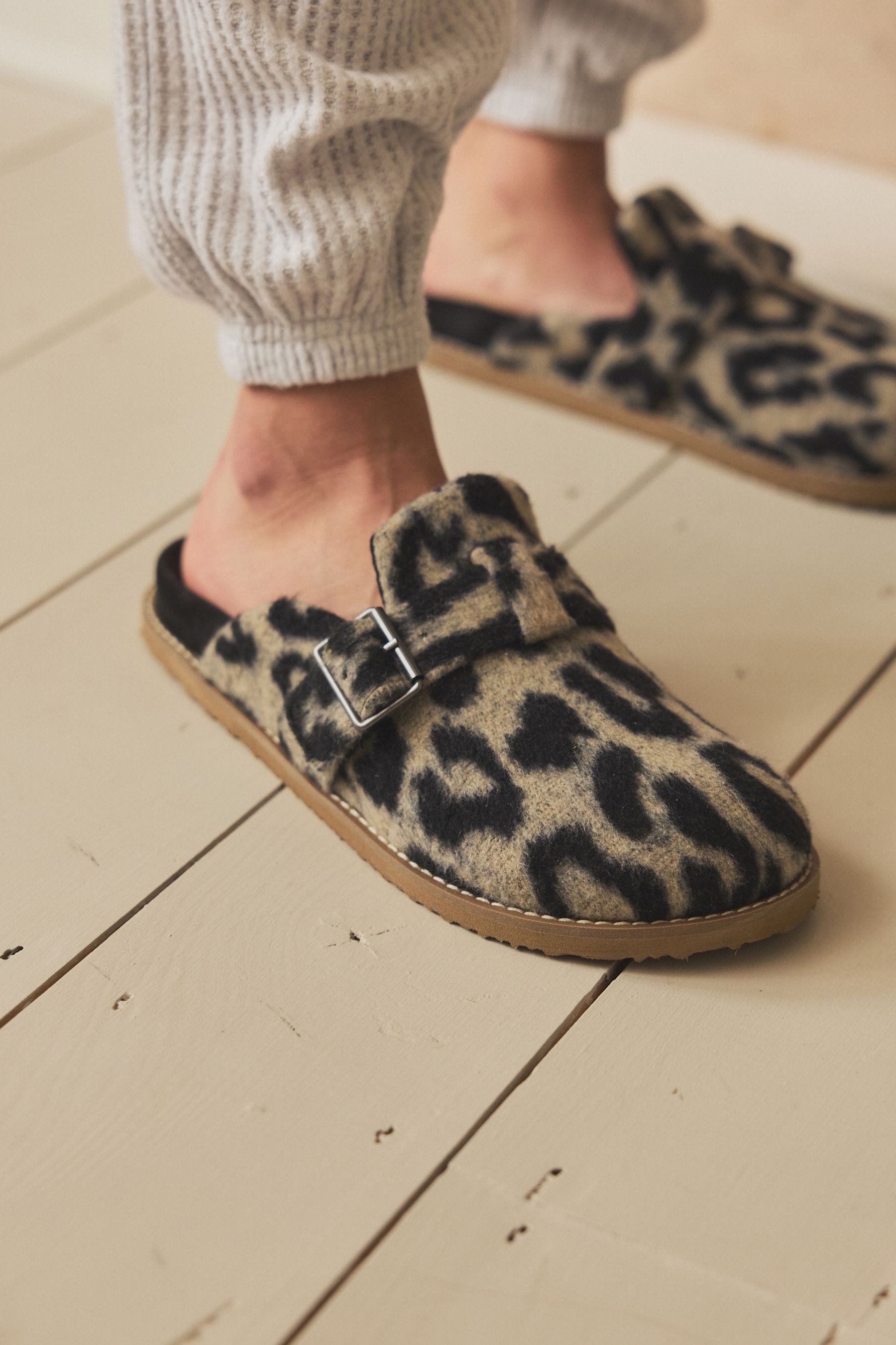 Animal mule slippers new arrivals