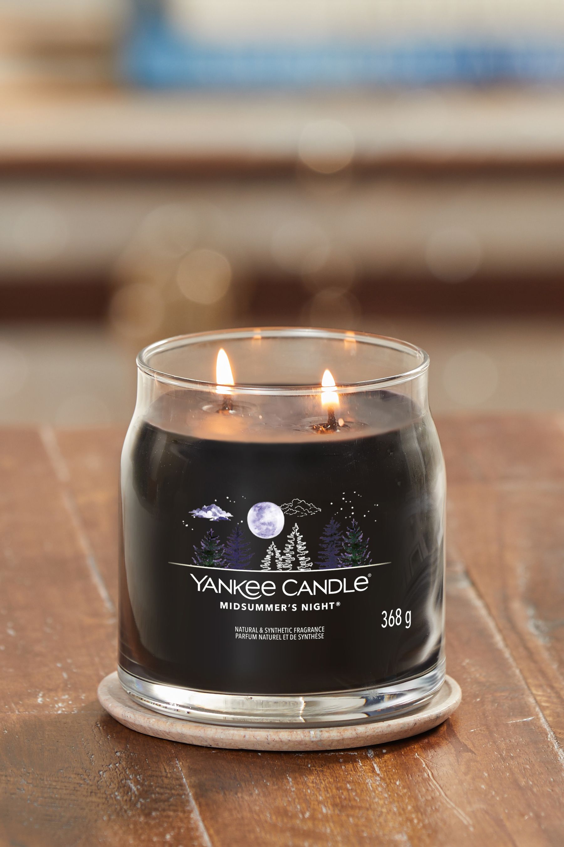 Medium yankee shop candle