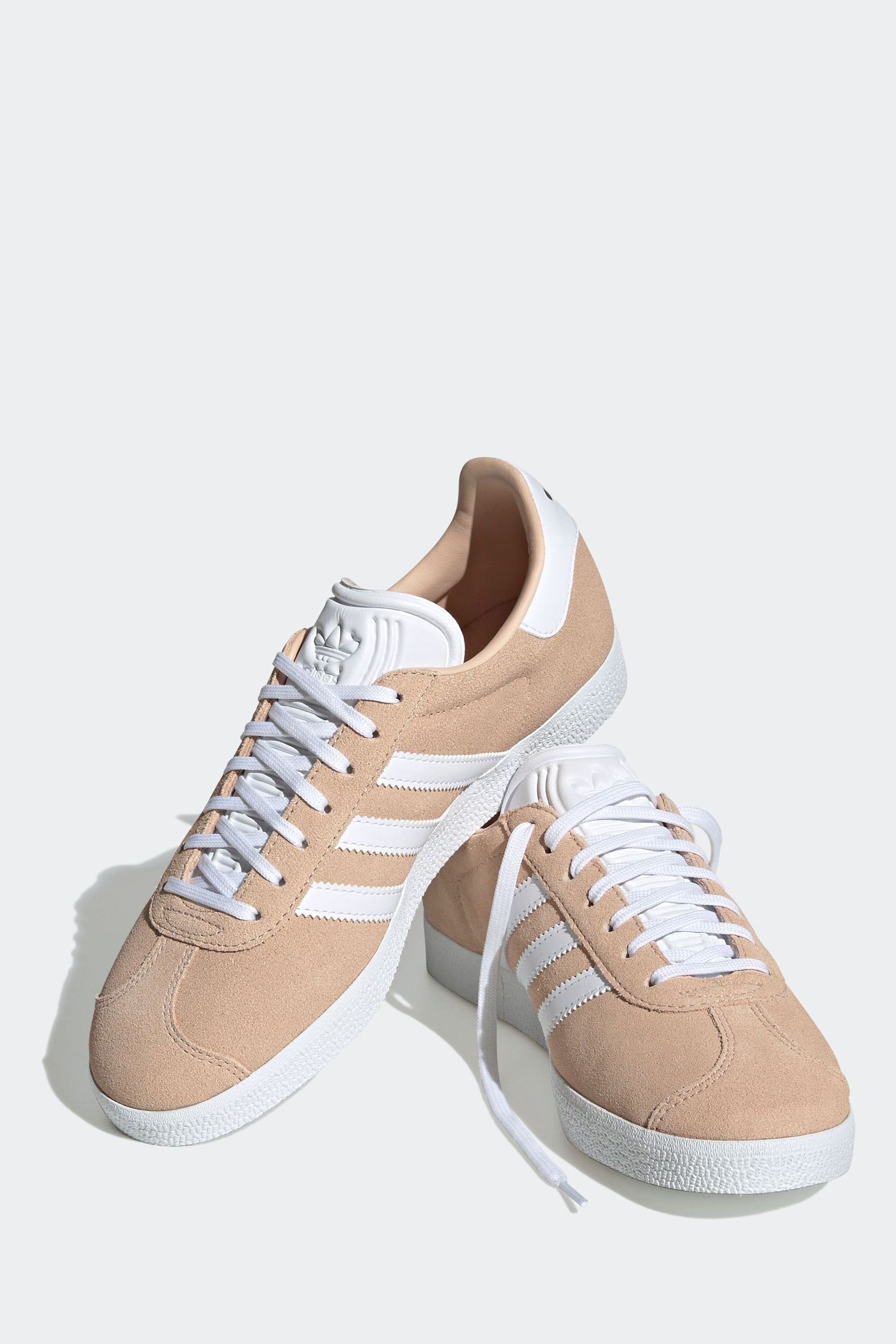 White and pink gazelles cheap