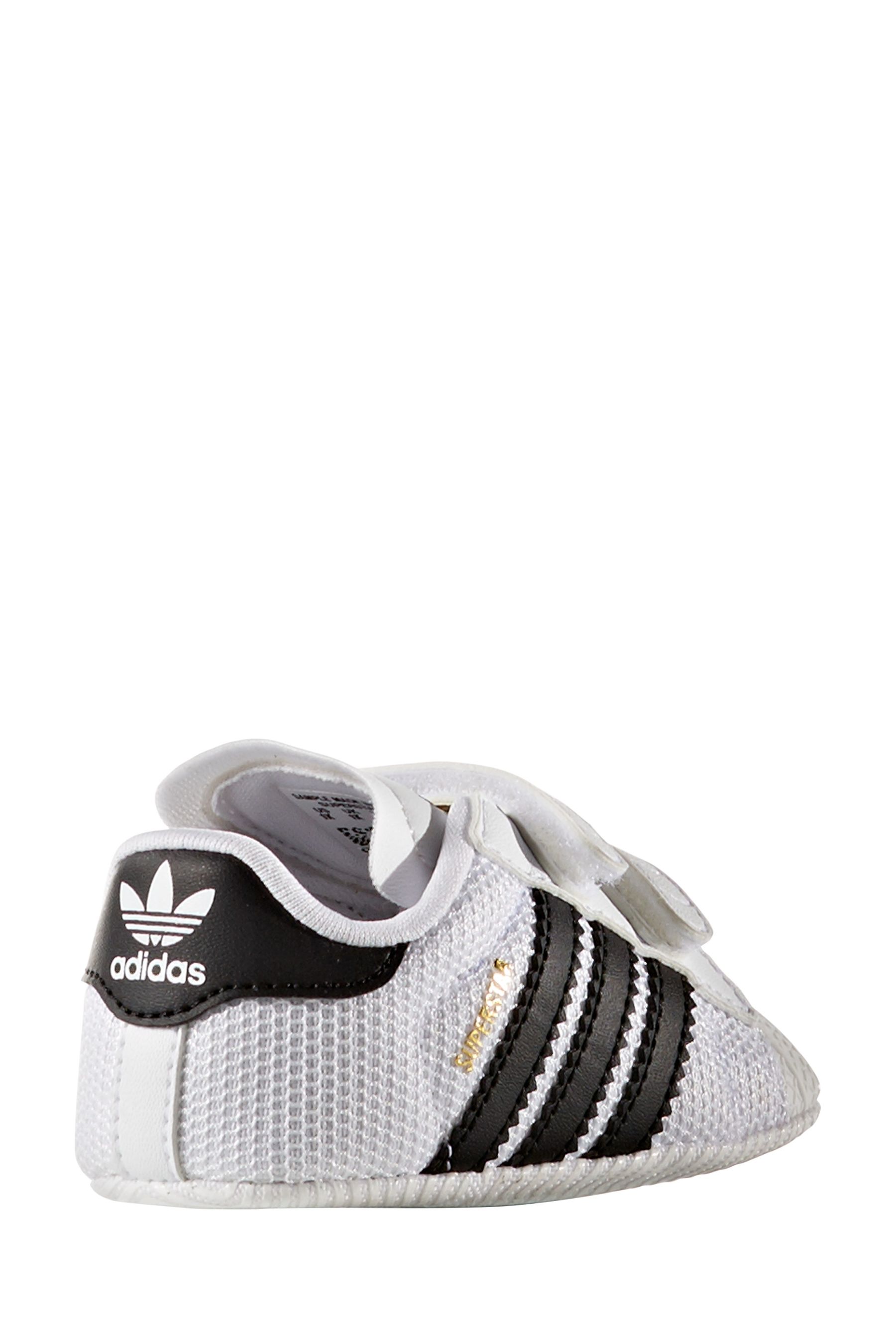 Originals crib superstar best sale trainer white  black