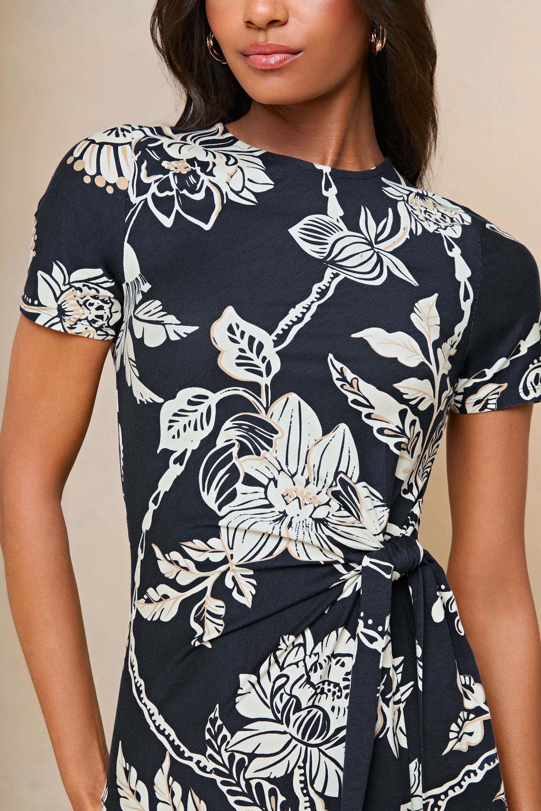 Lipsy navy floral dress discount