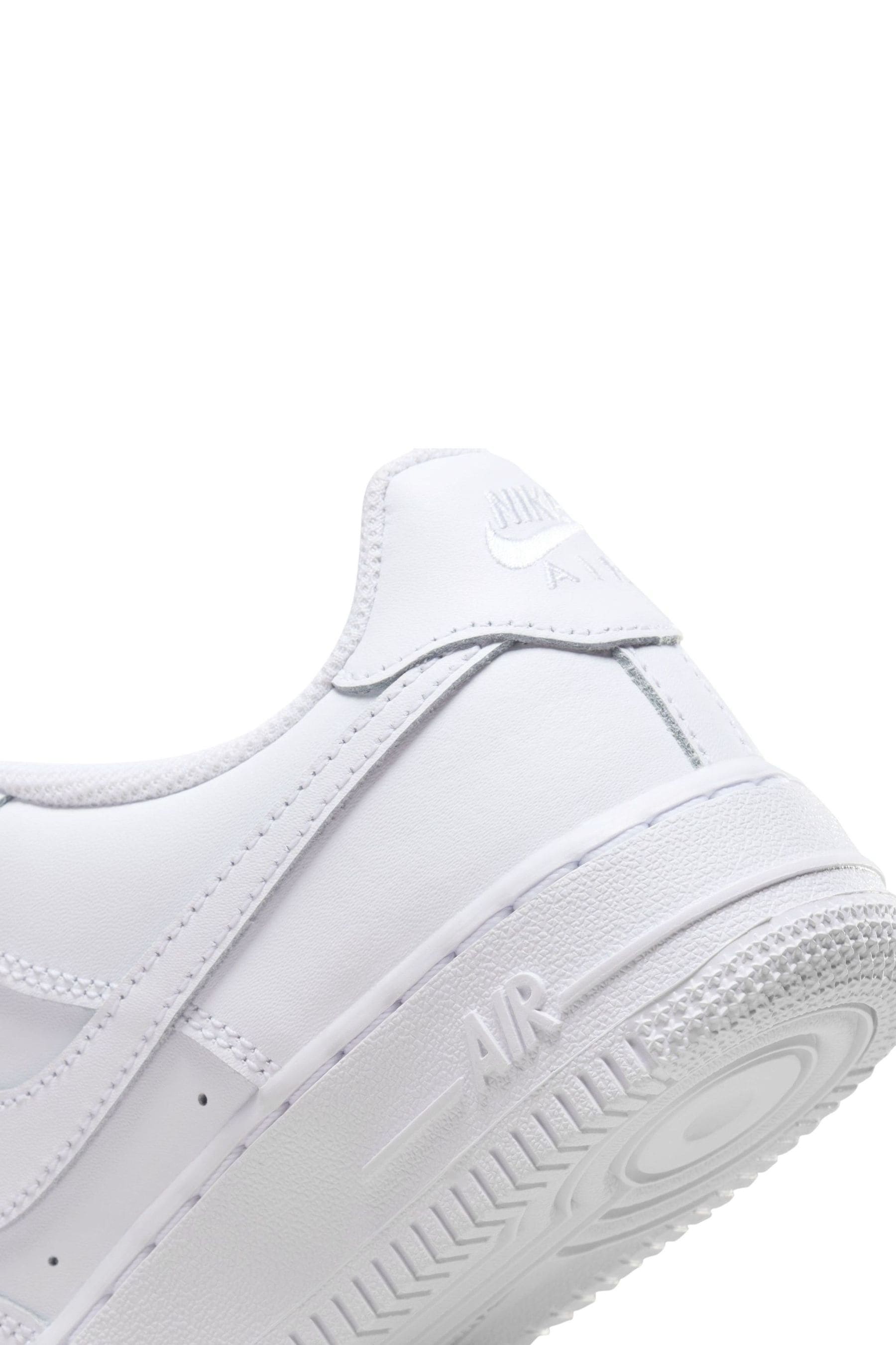 Nike white sneakers air force 1 hotsell