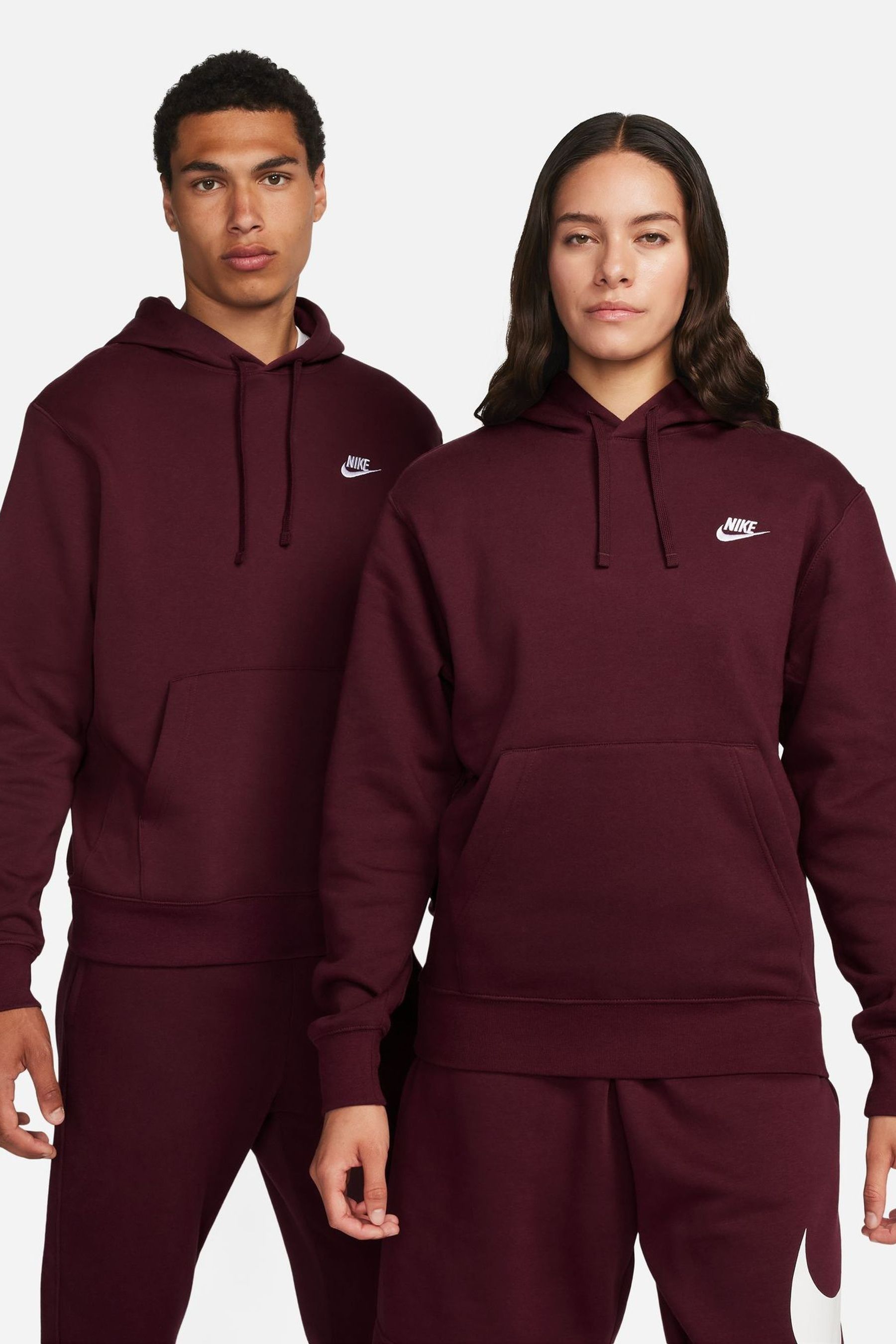 Maroon nike pullover shop