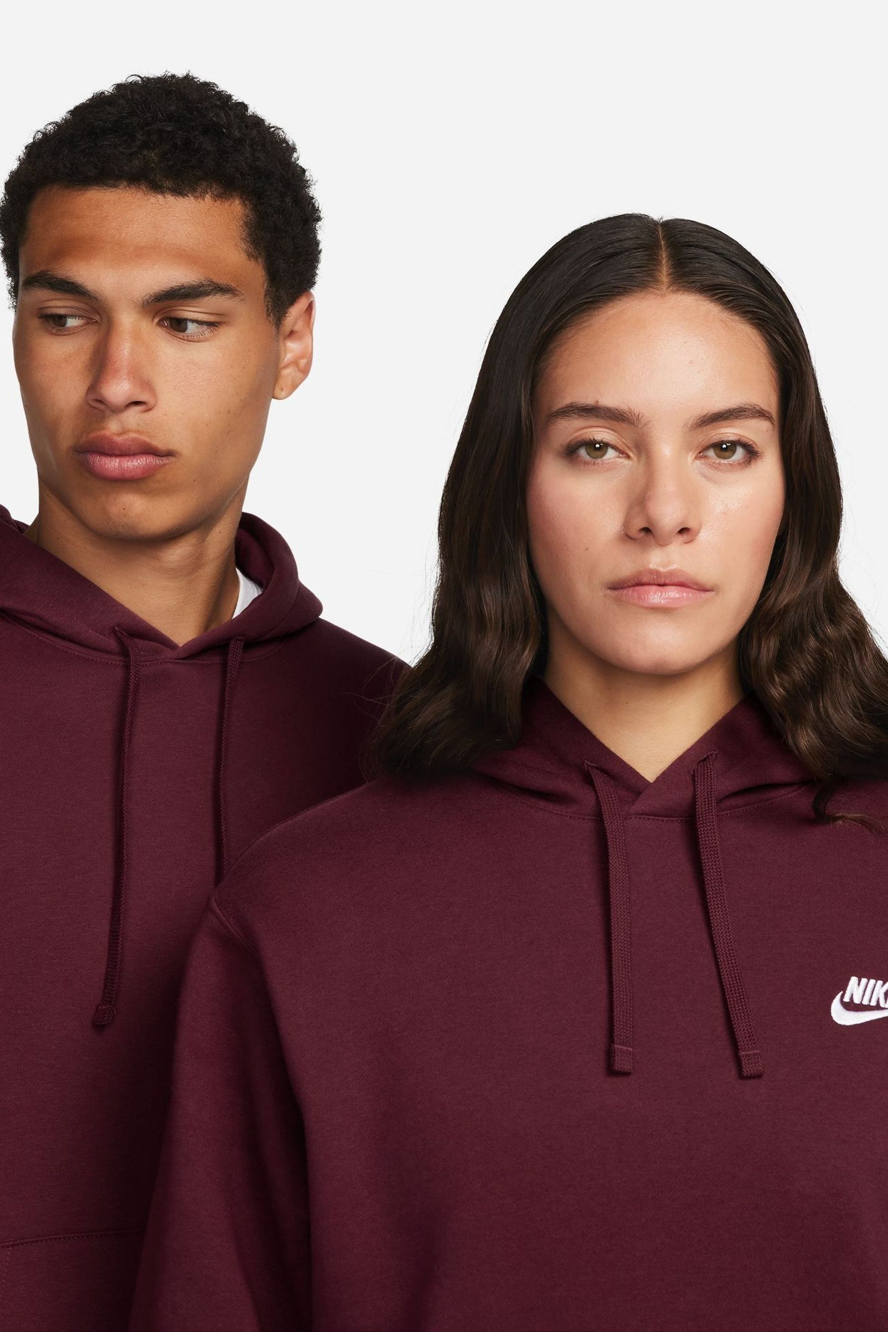 Maroon nike pullover store