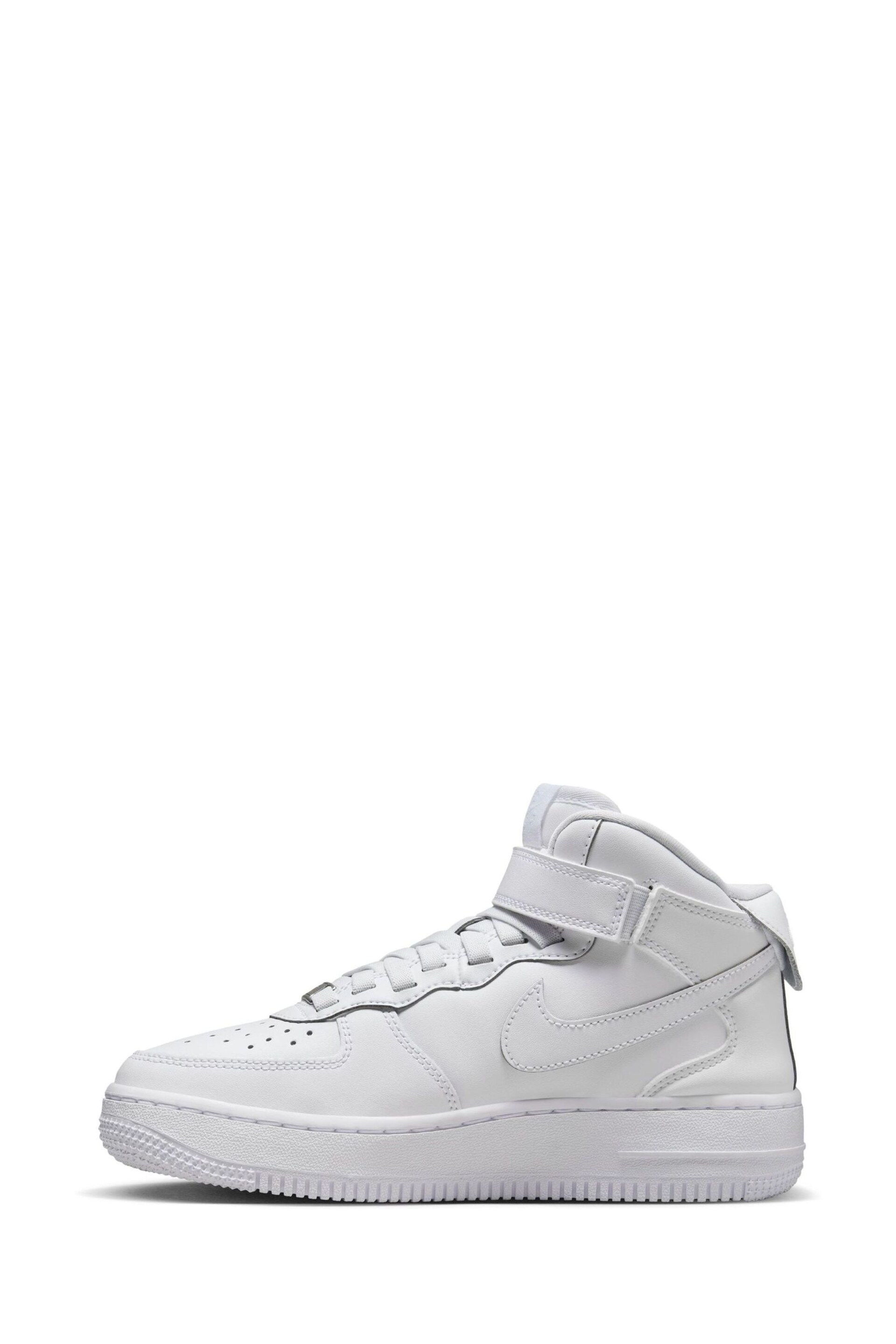 Nike White Youth Air Force 1 Mid EasyOn Trainers - Image 5 of 13