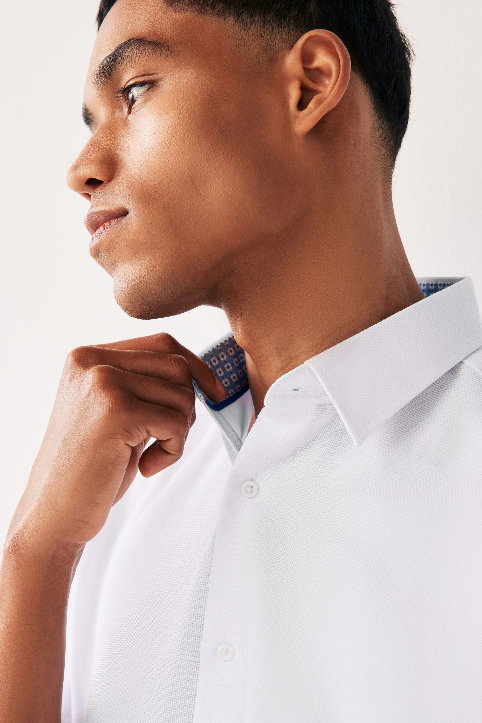 White Regular Fit Trimmed Formal Short Sleeve Shirt - Image 5 of 8