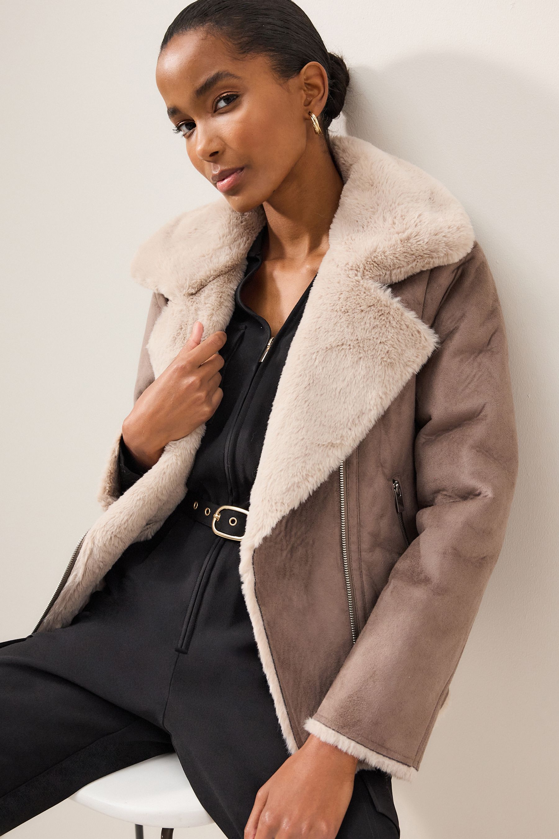 Faux fur collar jacket best sale