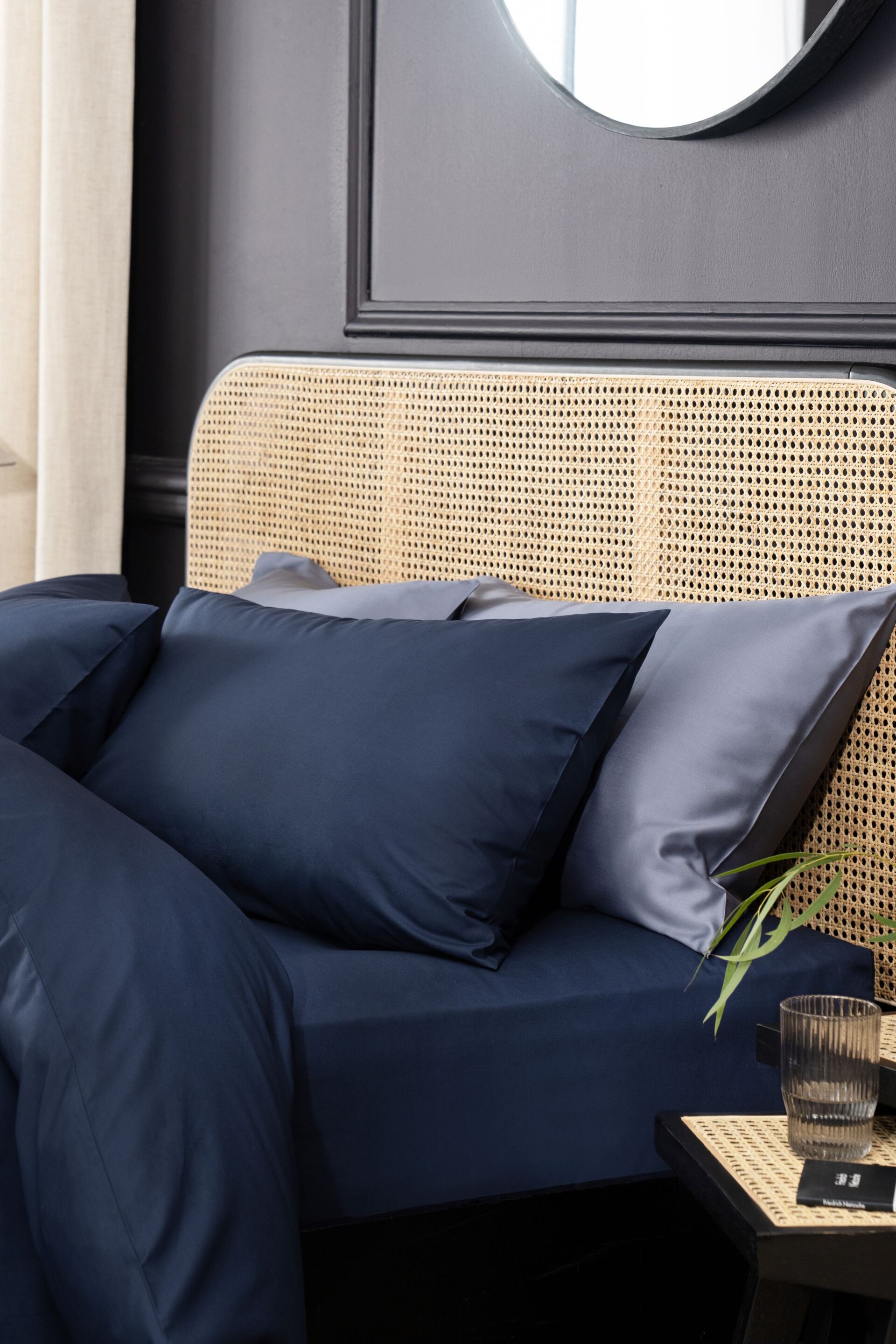 Navy Blue Collection Luxe 200 Thread Count 100% Egyptian Cotton Percale Duvet Cover And Pillowcase Set - Image 3 of 5