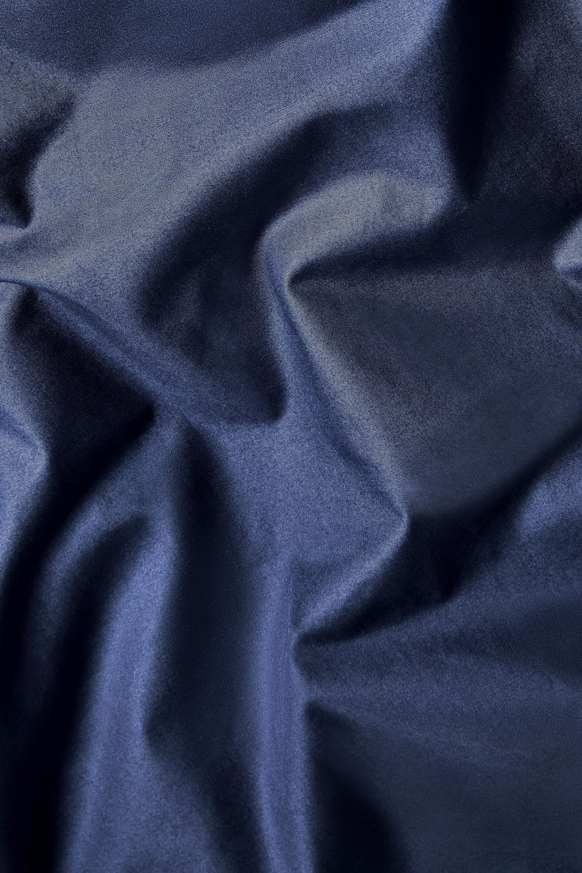 Navy Blue Collection Luxe 200 Thread Count 100% Egyptian Cotton Percale Duvet Cover And Pillowcase Set - Image 5 of 5