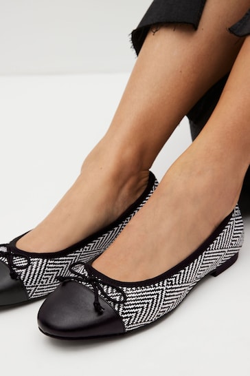 Black/White Print Forever Comfort® Ballerinas Shoes