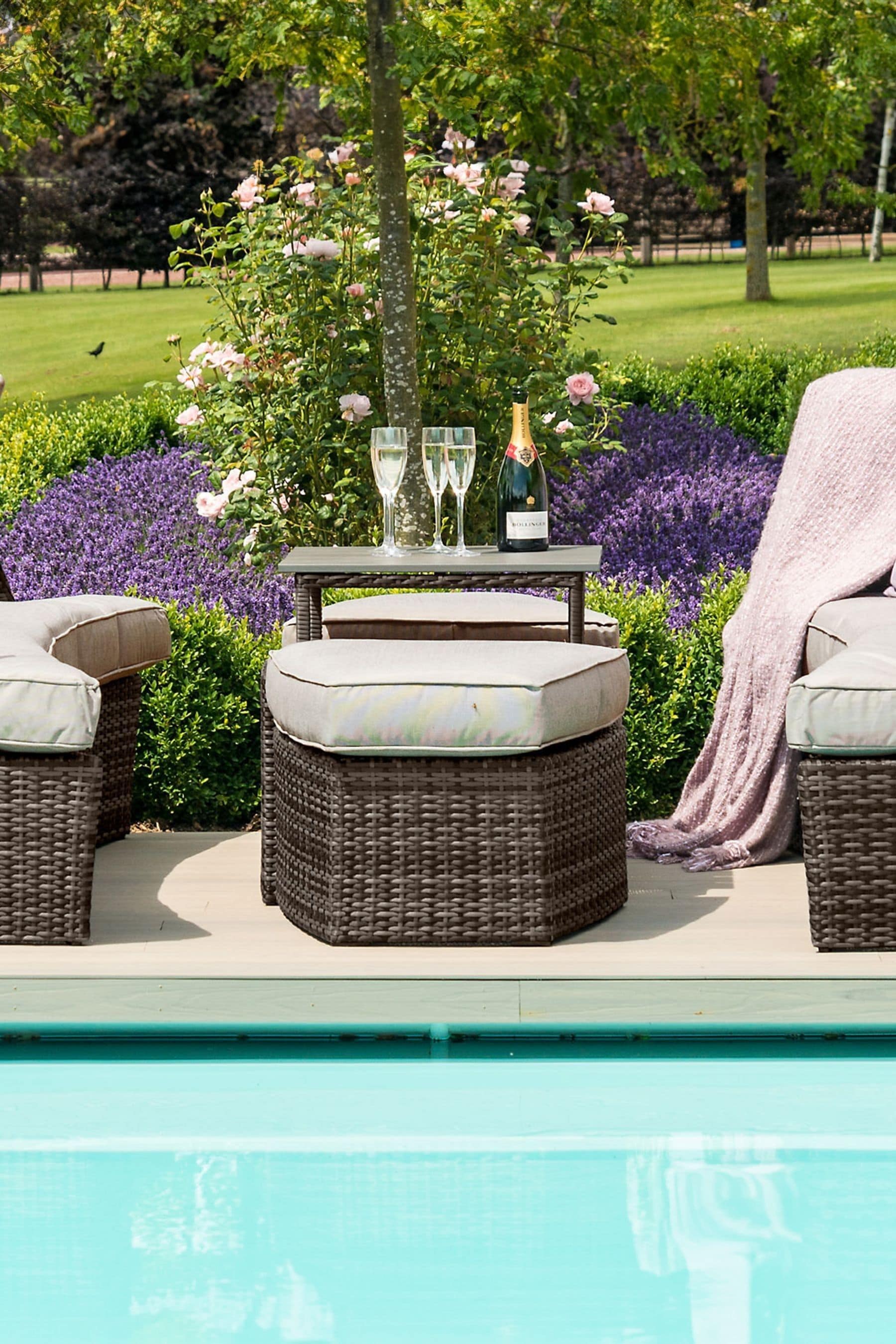 Cheltenham daybed by maze rattan new arrivals