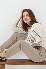 FatFace Natural Chesham Girlfriend Jeans - Image 4 of 5