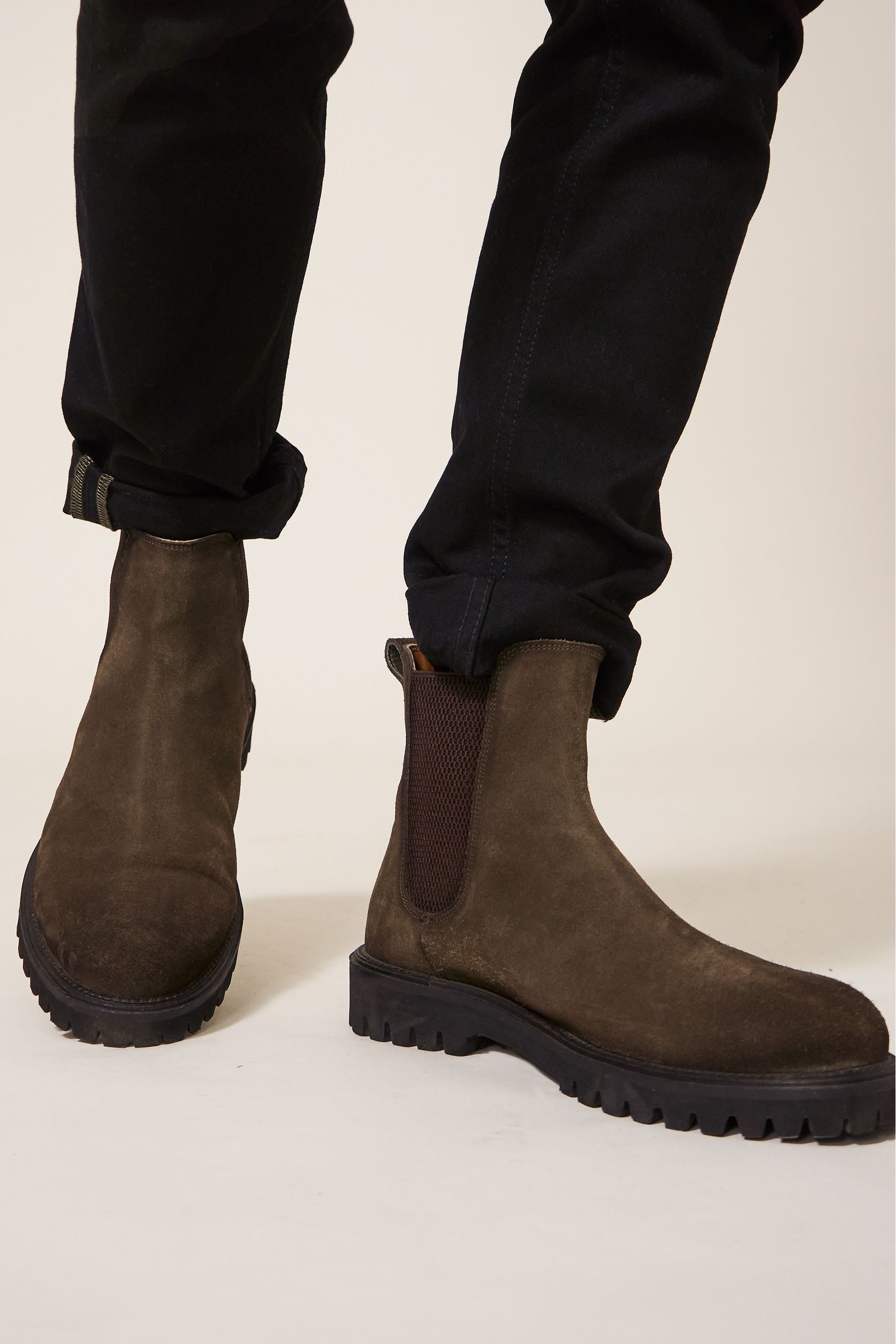 Frye edwin chelsea boot shop