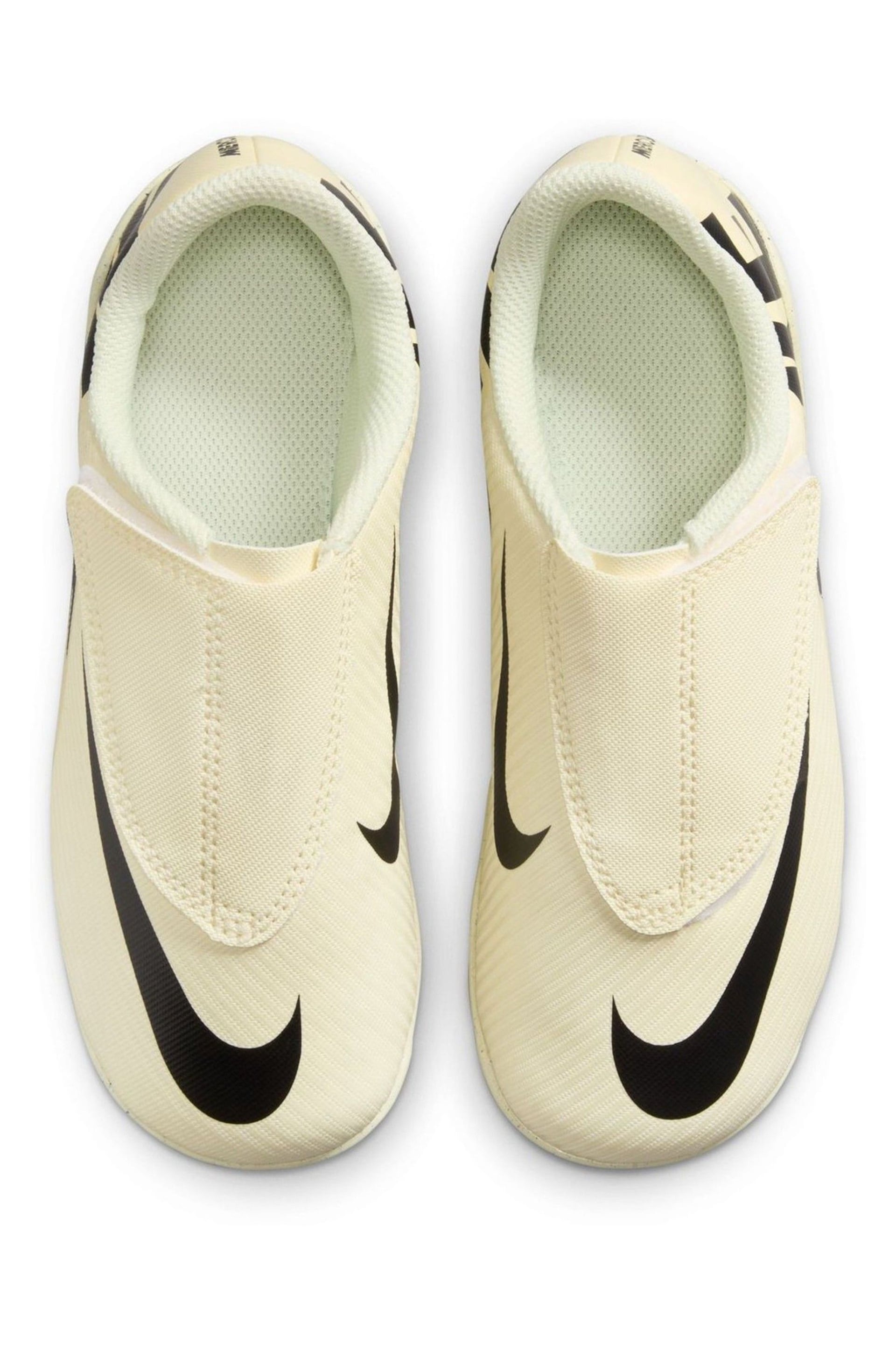 Nike Cream Jr. Mercurial Vapor 15 Club Firm Ground Football Boots - Image 7 of 11