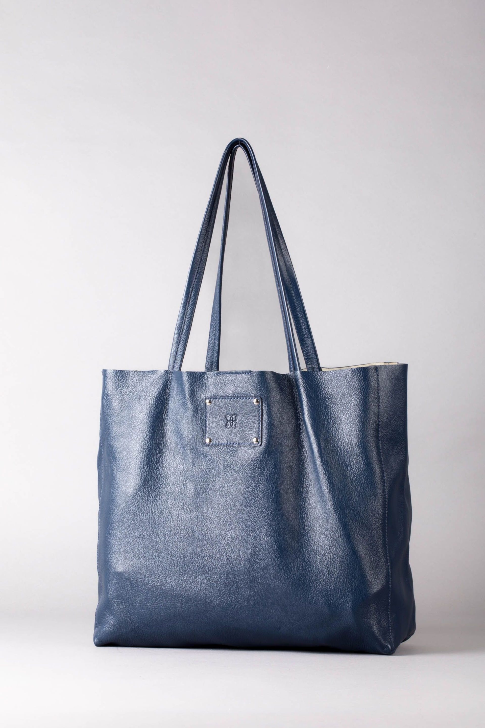 Lakeland Leather Blue Tarn Leather Bucket Bag - Image 2 of 8