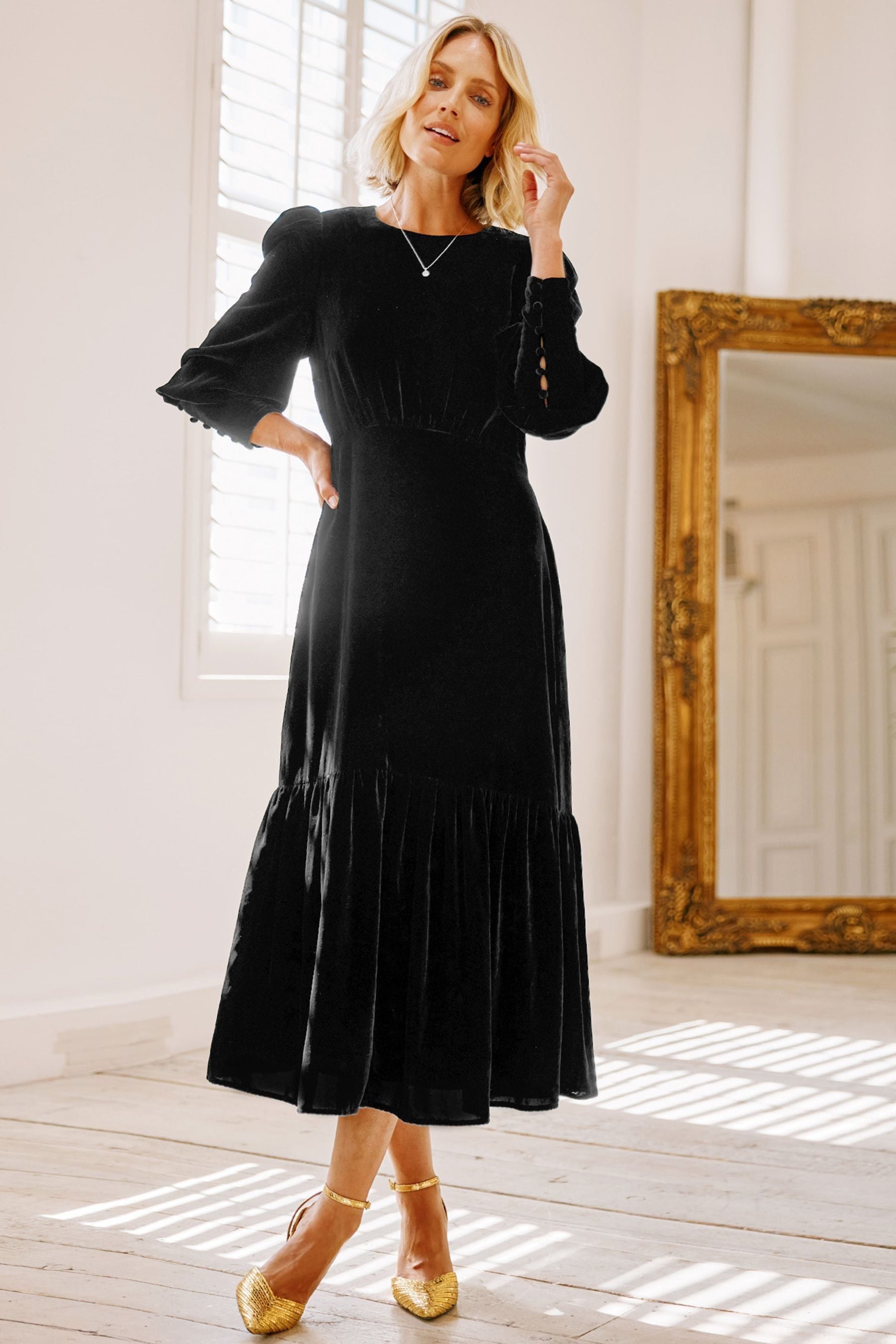 Next velvet dress outlet