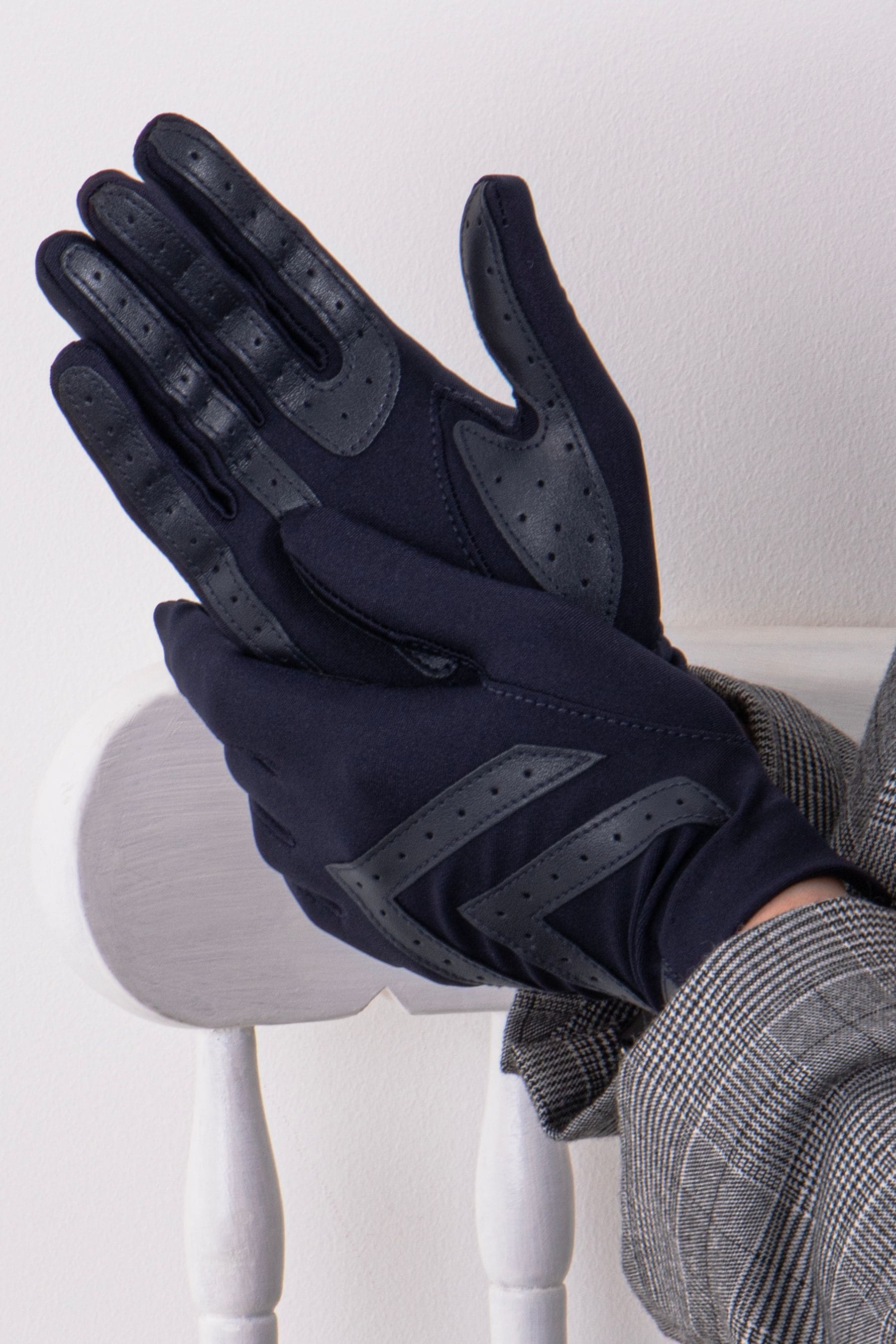 Totes online womens gloves