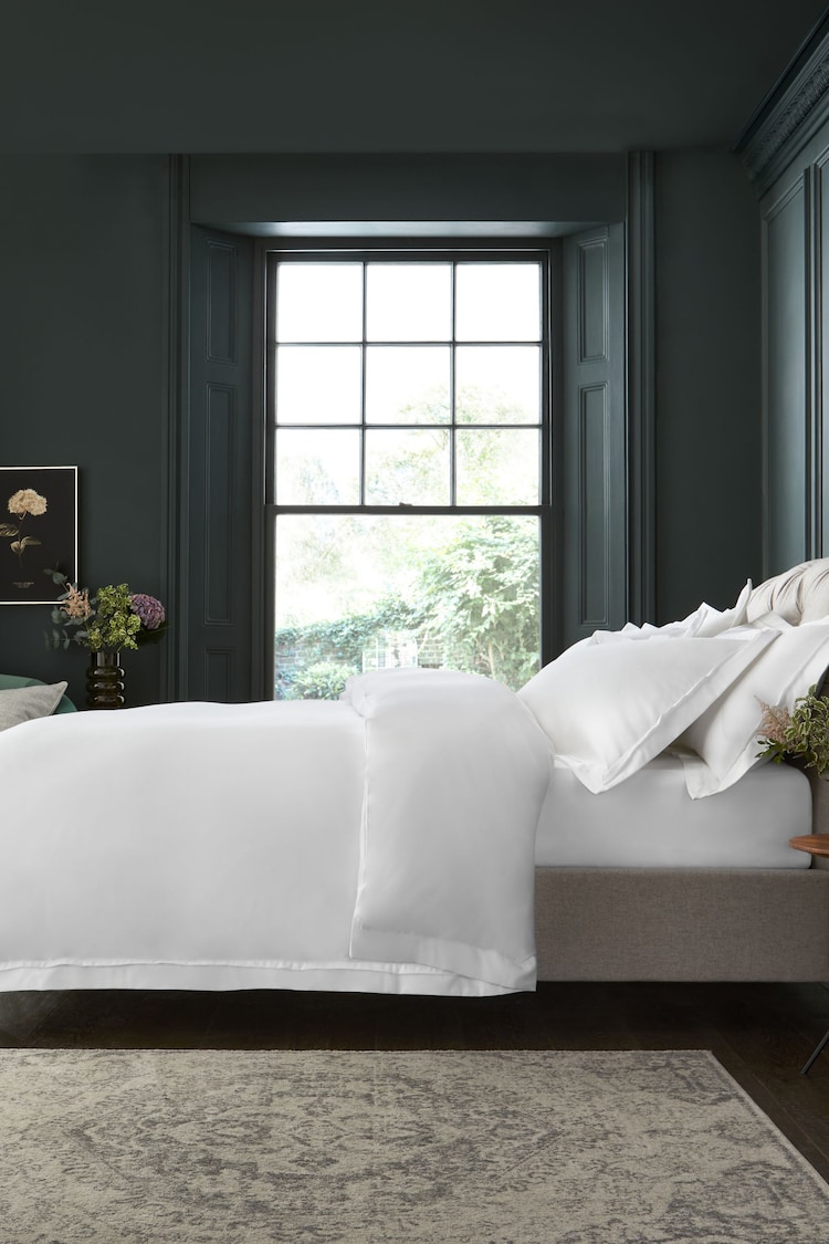 White Collection Luxe 1000 Thread Count 100% Cotton Sateen Oxford Luxury Duvet Cover and Pillowcase Set - Image 1 of 6