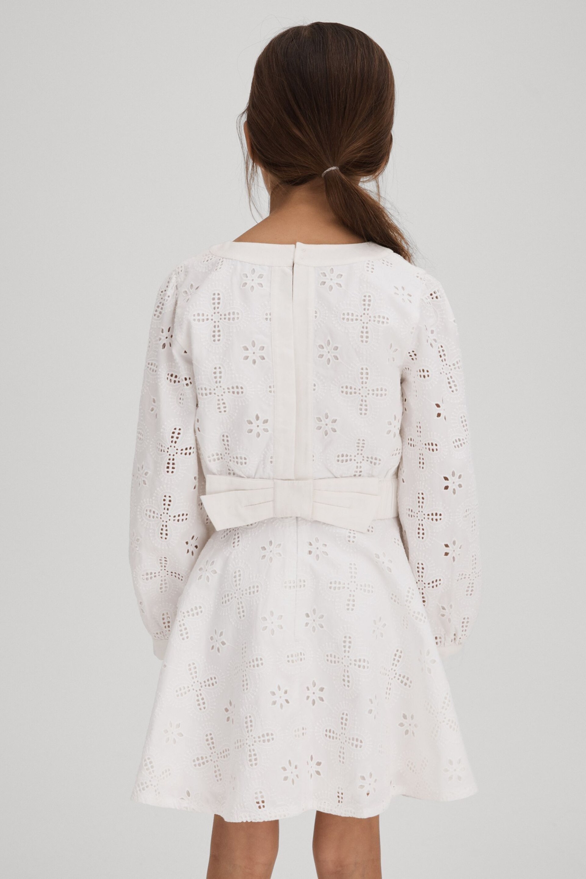 Reiss Ivory Nella Senior Cotton Broderie Lace Skirt - Image 6 of 7