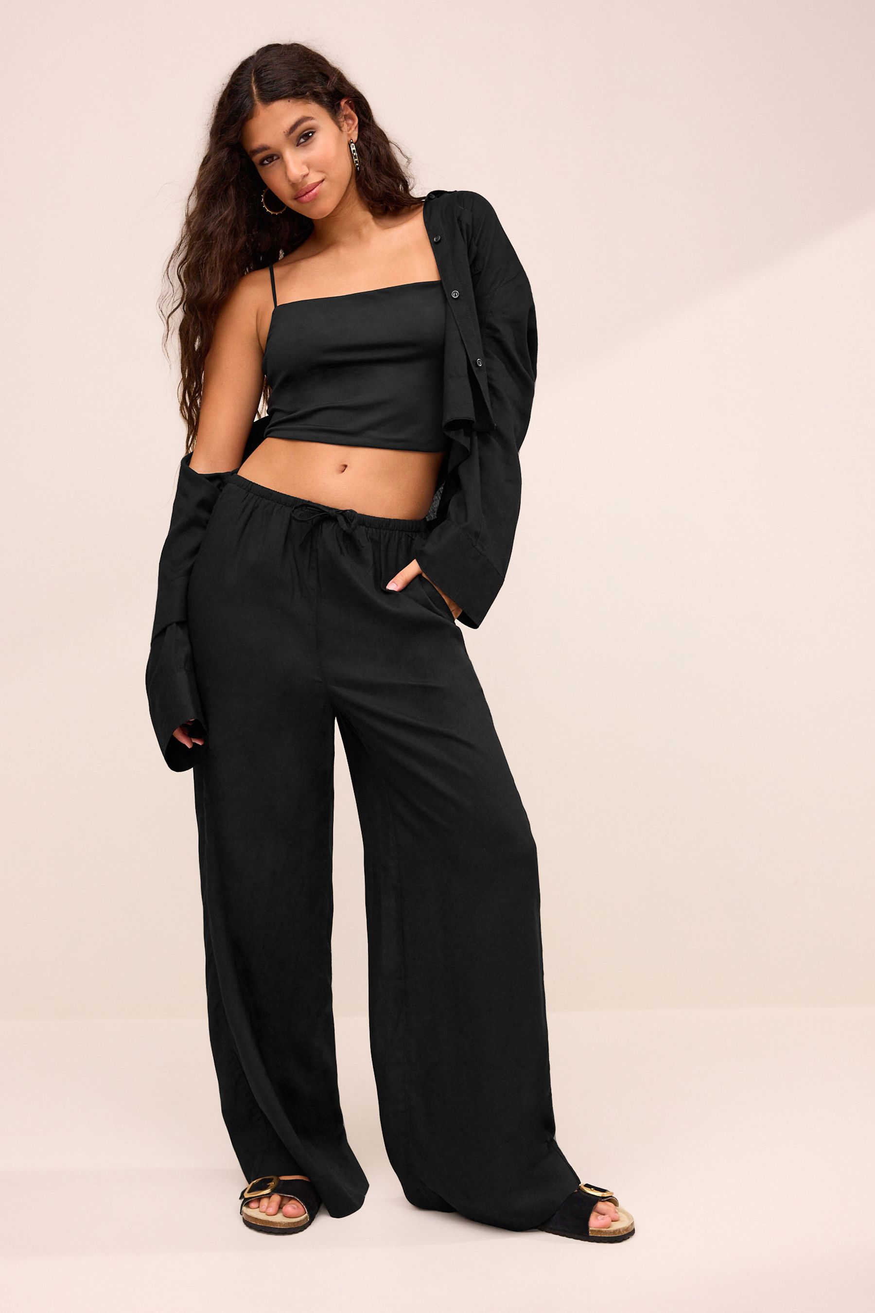 Black trousers tie shop waist