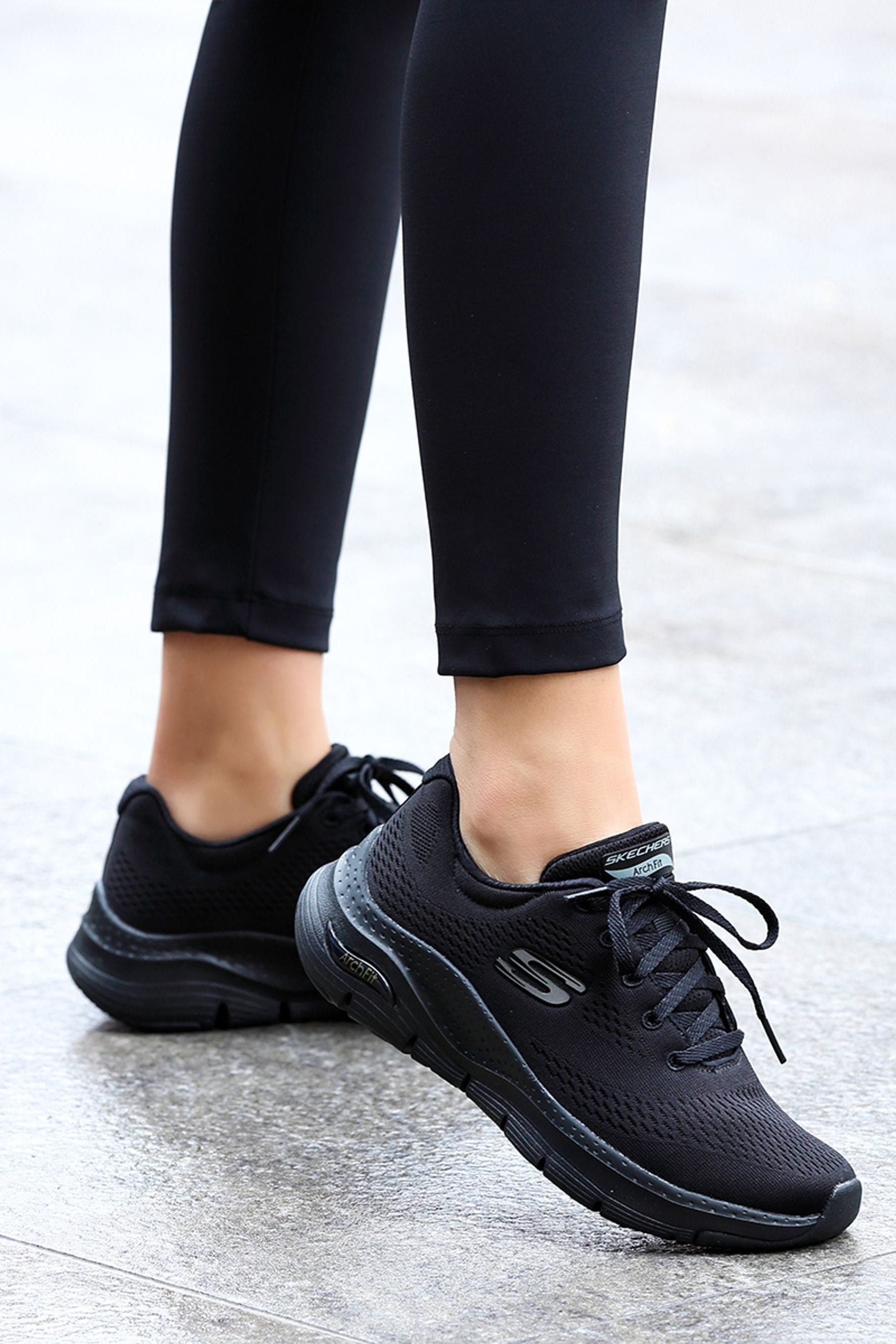 Sketchers ladies black sales