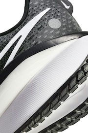 Nike Black/ White Vomero 17 Road Running Trainers - Image 11 of 13
