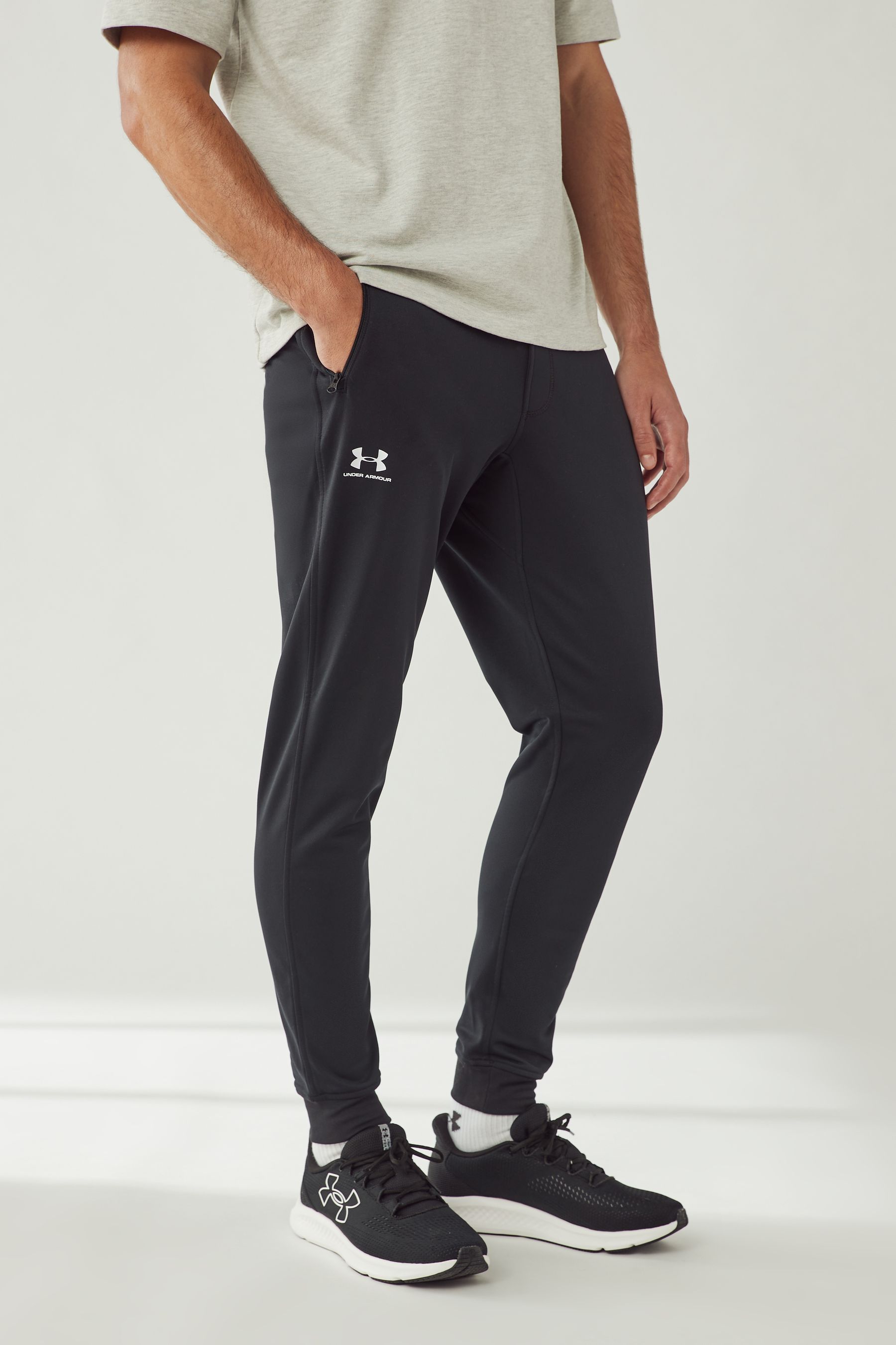 Under armour sportstyle tricot jogger hot sale