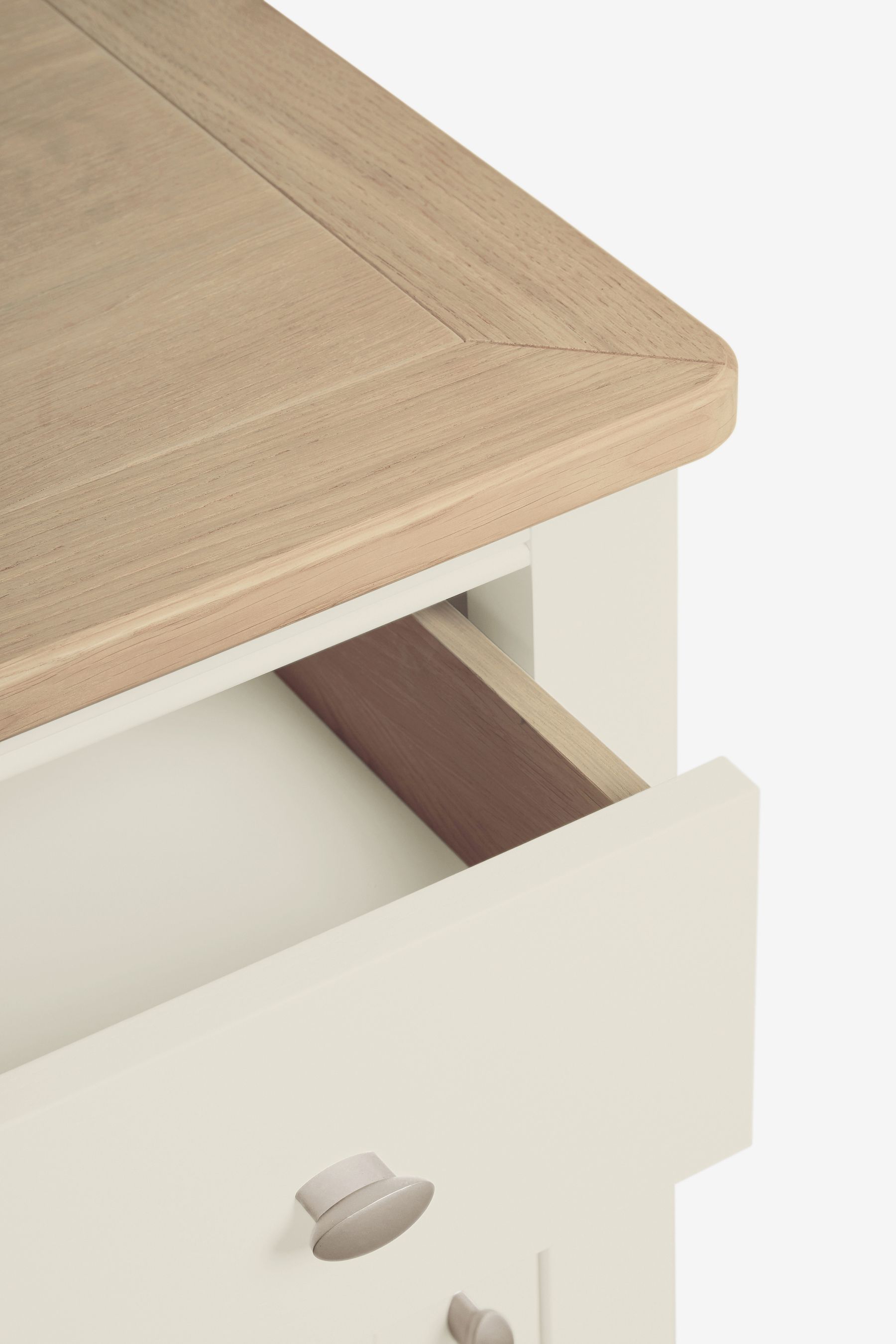Chalk White Hampton Country Collection Luxe Painted Oak 1 Drawer Bedside Table