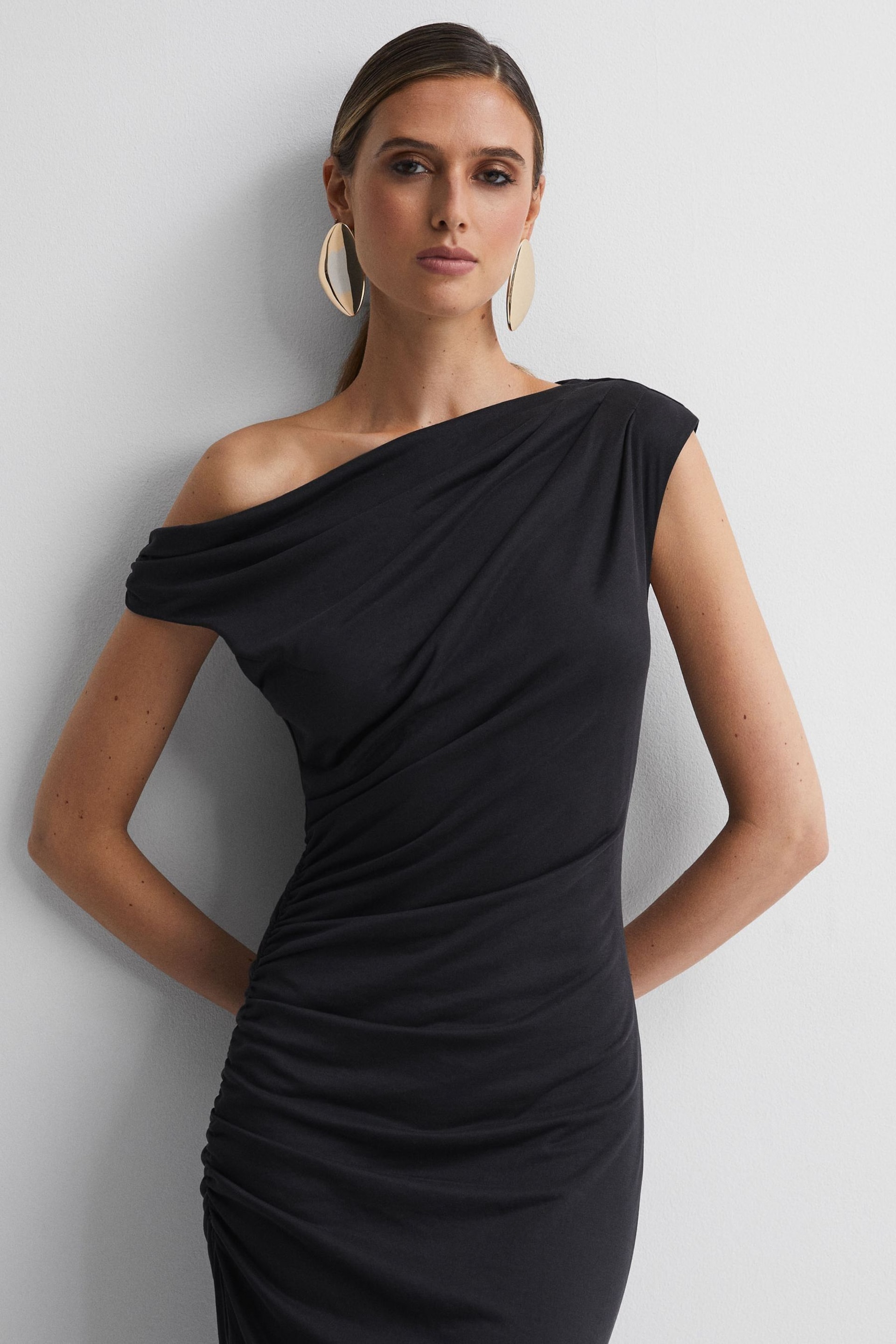 Reiss Charcoal Fern Bodycon Ruched Midi Dress - Image 3 of 4