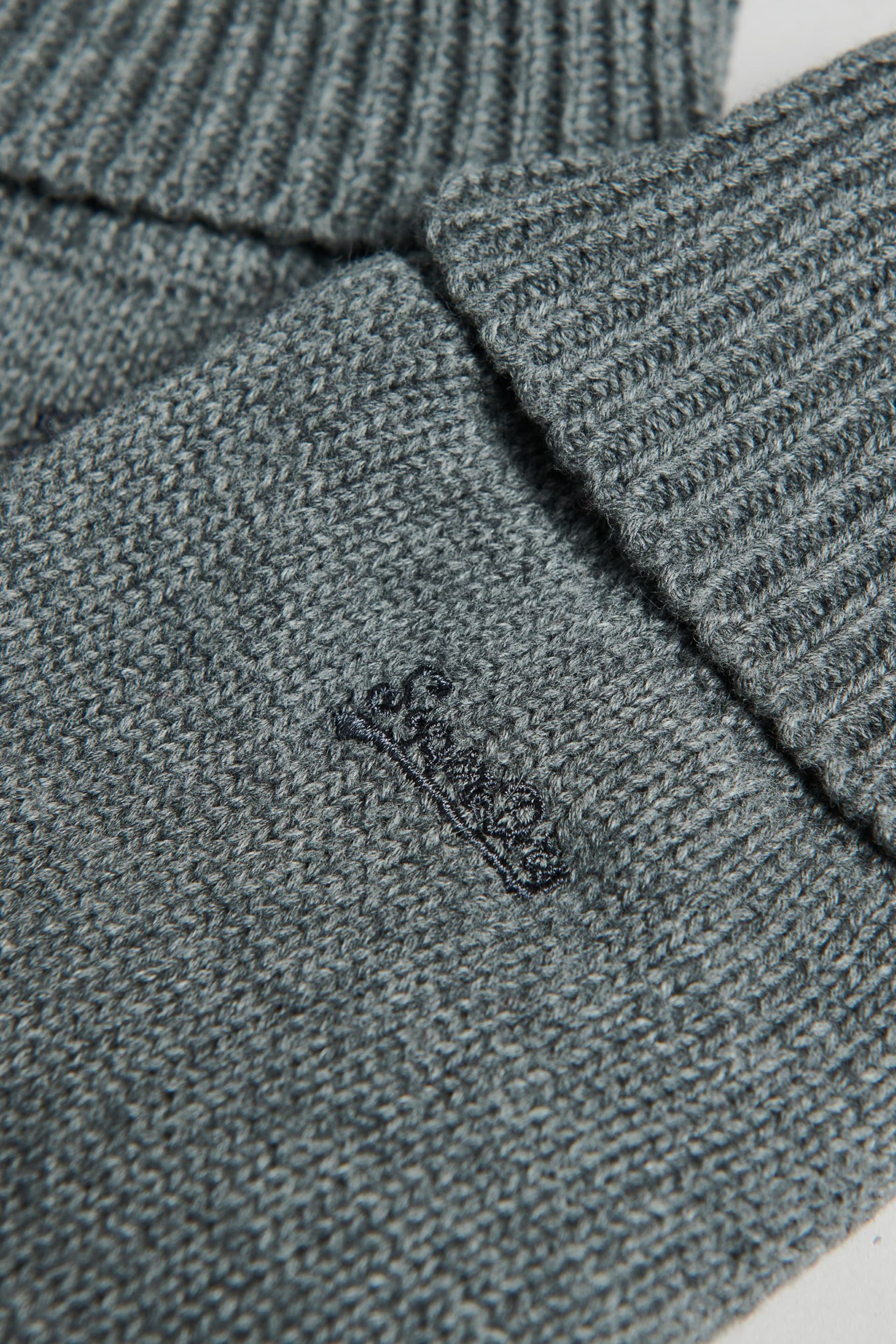 Superdry Grey Knitted Logo Gloves - Image 2 of 2
