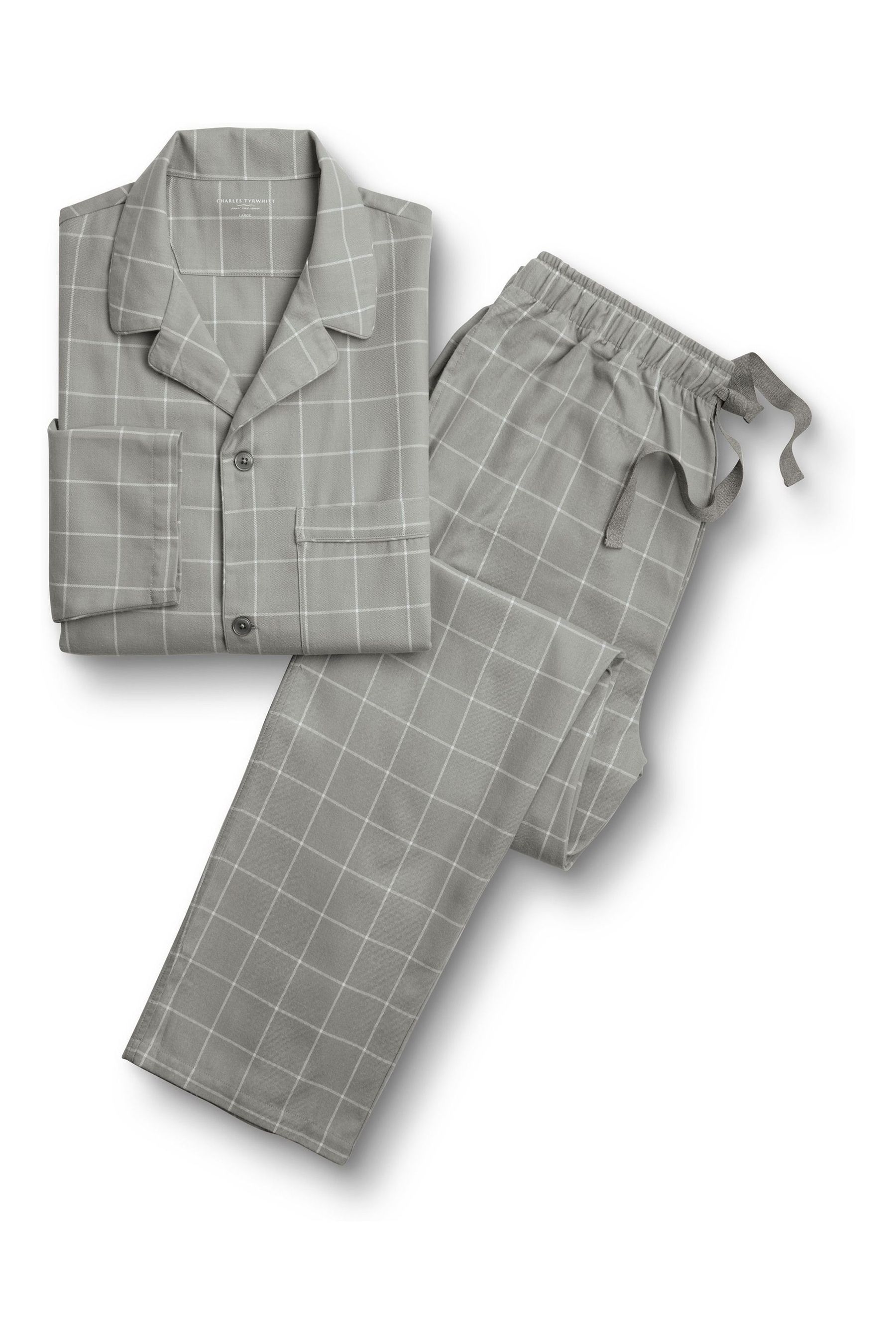Charles tyrwhitt pyjamas store