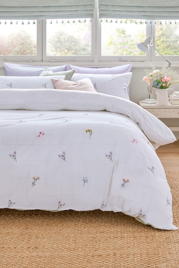 White Floral Embroidered Duvet Cover and Pillowcase Set