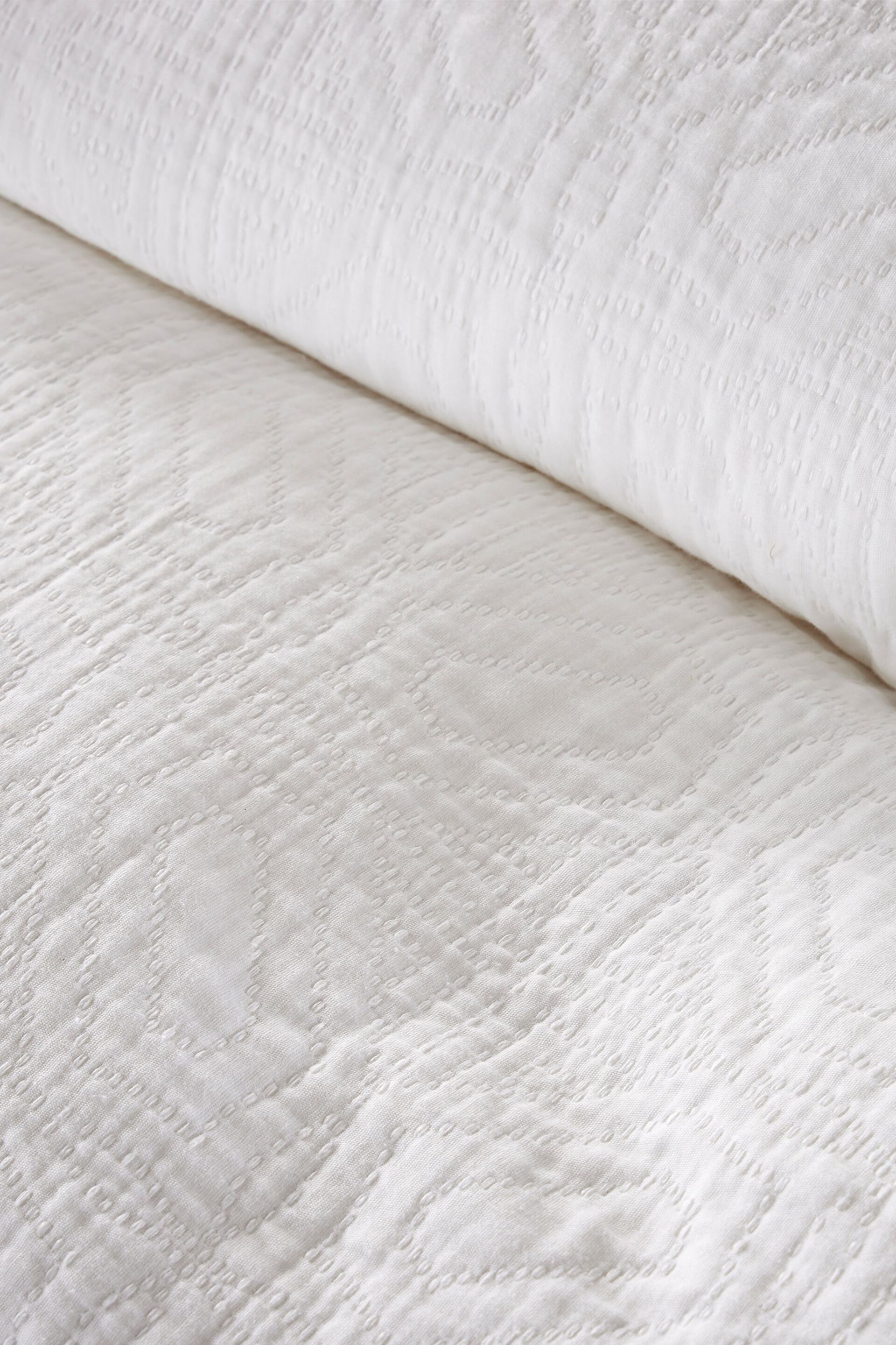 Vantona White Luna Matalesse Duvet Cover and Pillowcase Set - Image 3 of 4