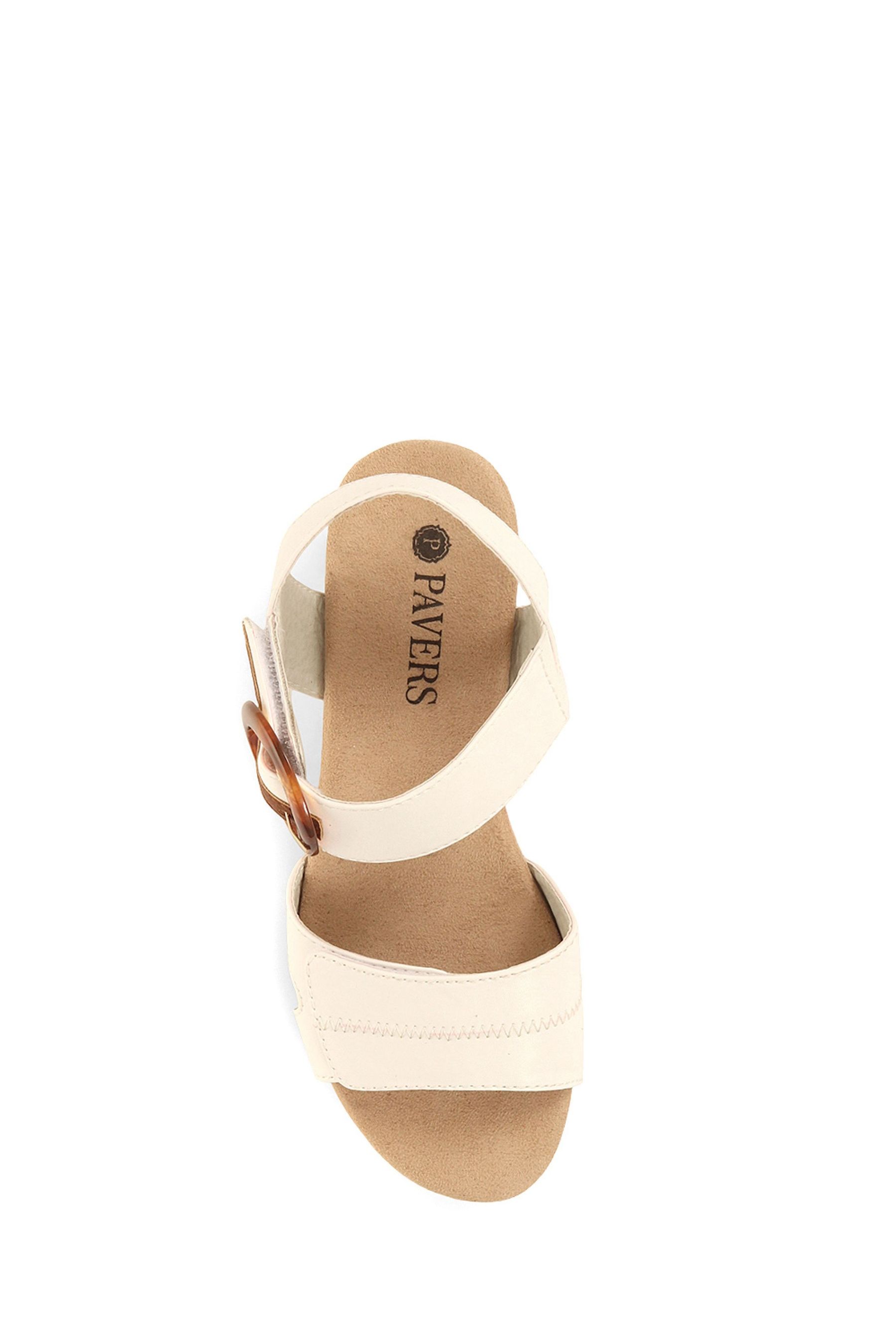 Pavers heeled sandals top